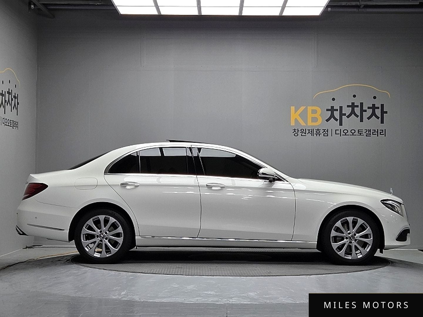 Mercedes-Benz E-Class W213 2017 — миниатюра 7