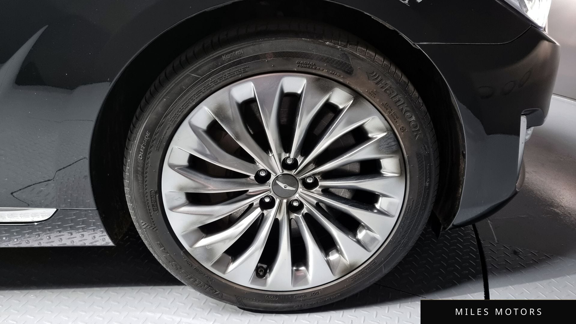 Genesis EQ900 2016 — миниатюра 5