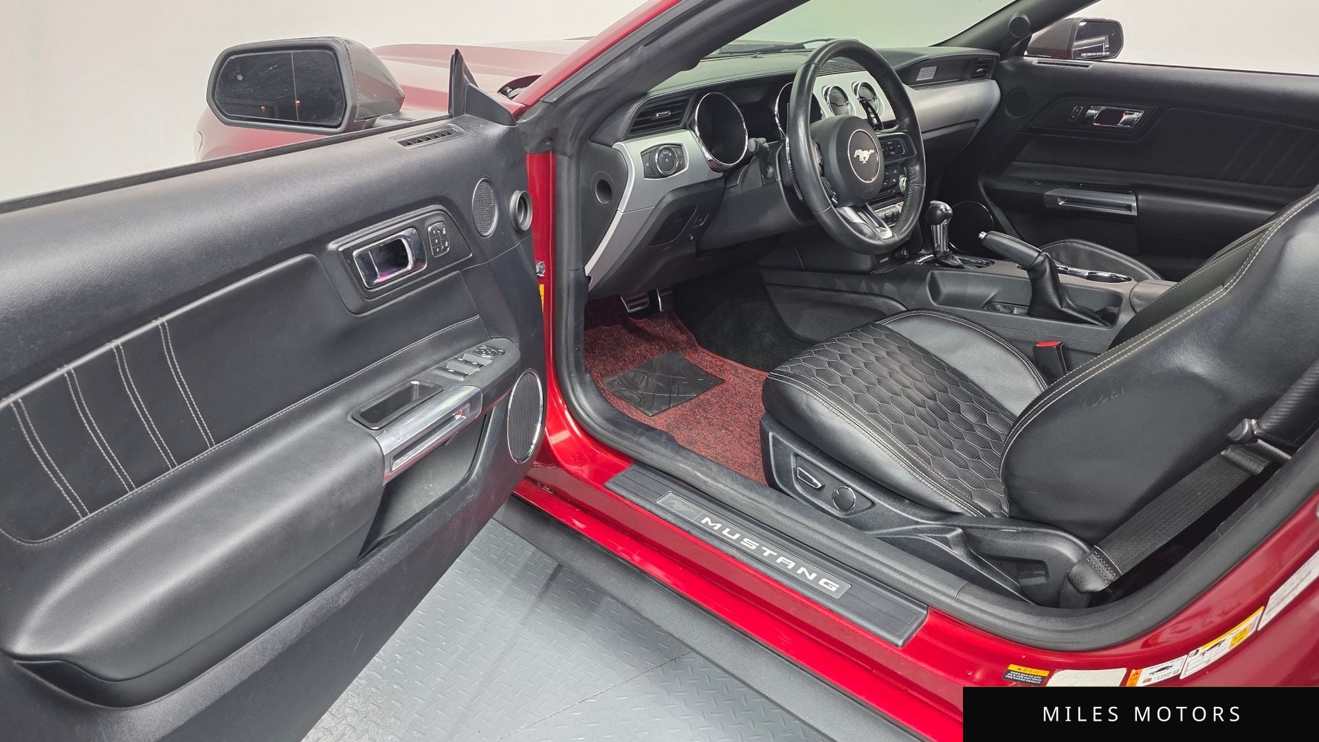 Ford Mustang 2017 — миниатюра 11