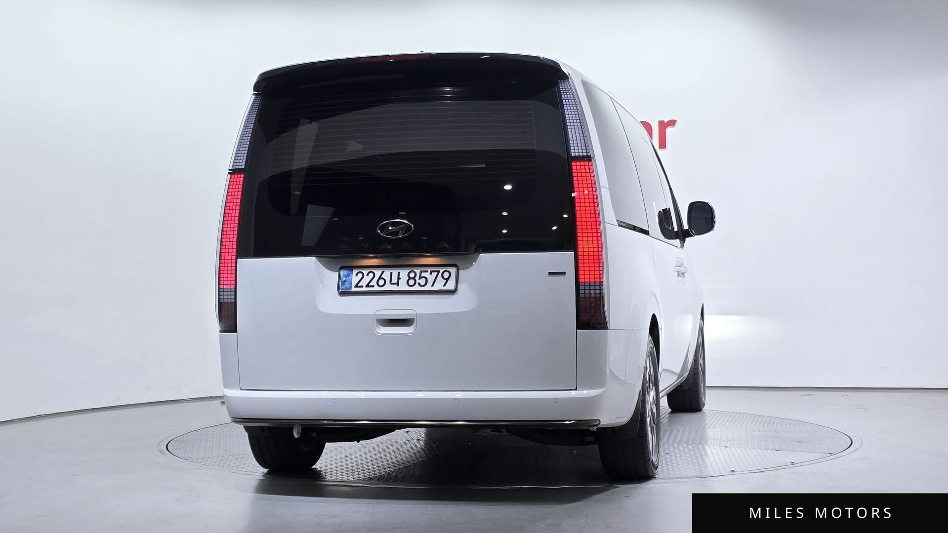 Hyundai Staria 2024 — миниатюра 4