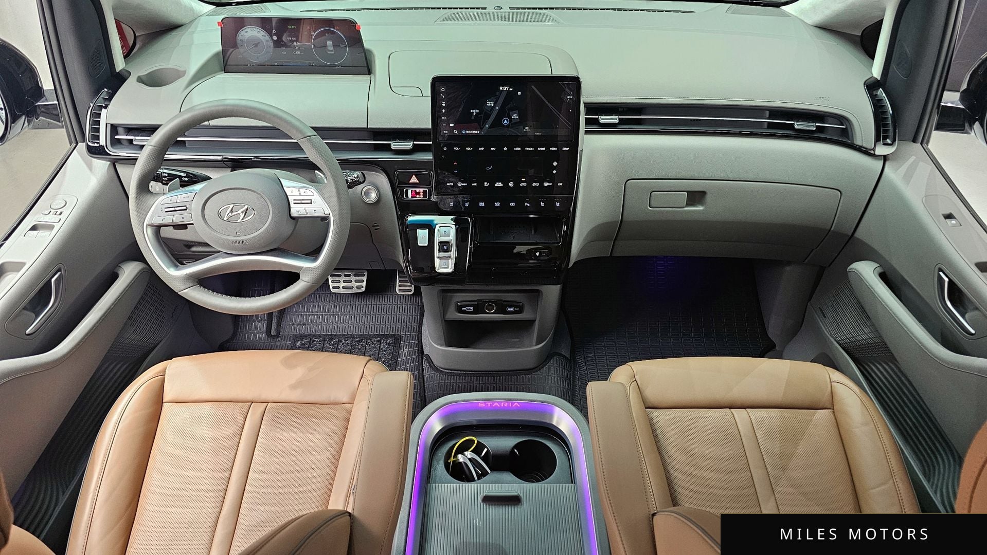 Hyundai Staria 2024 — миниатюра 7