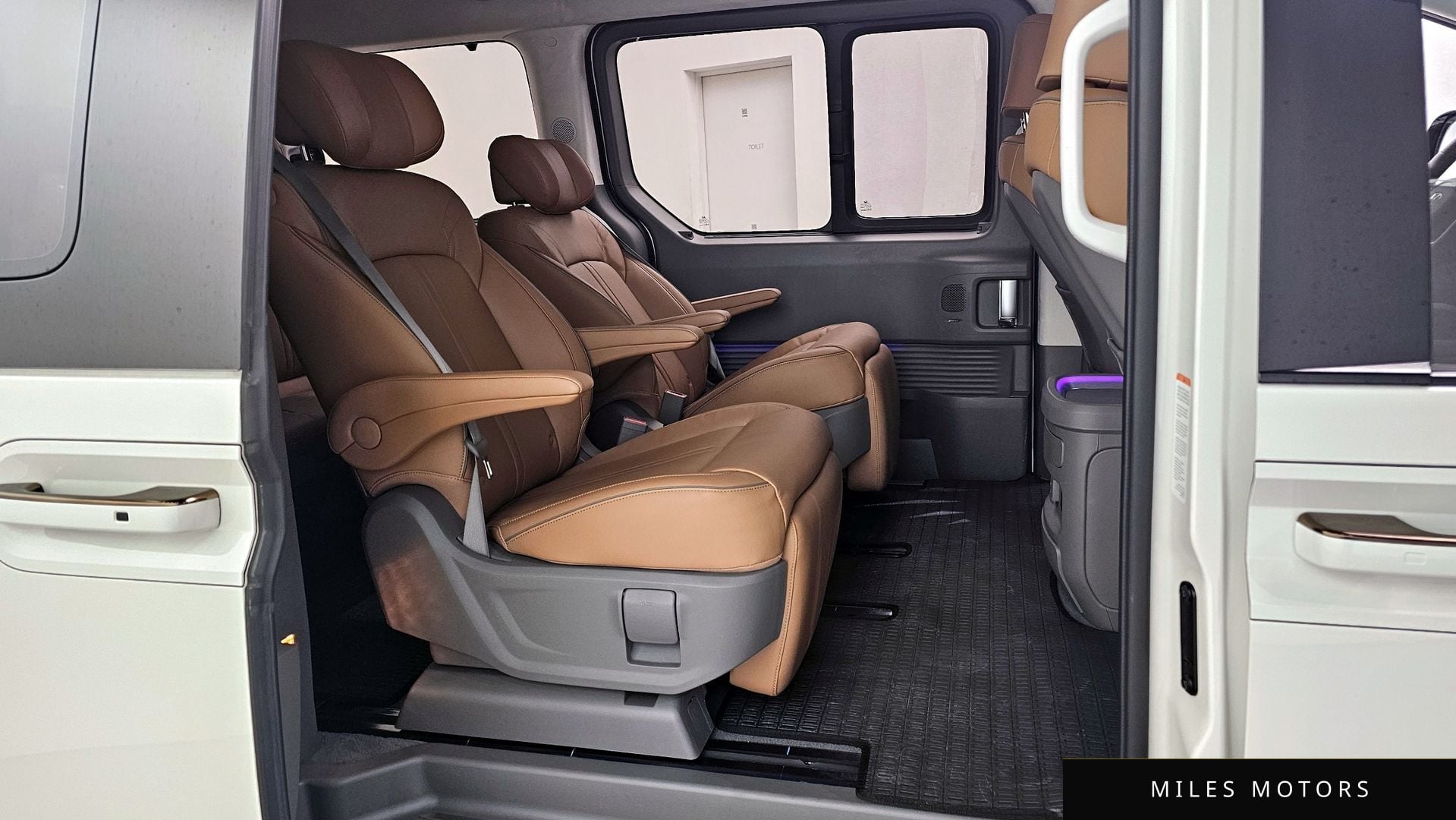 Hyundai Staria 2024 — миниатюра 12
