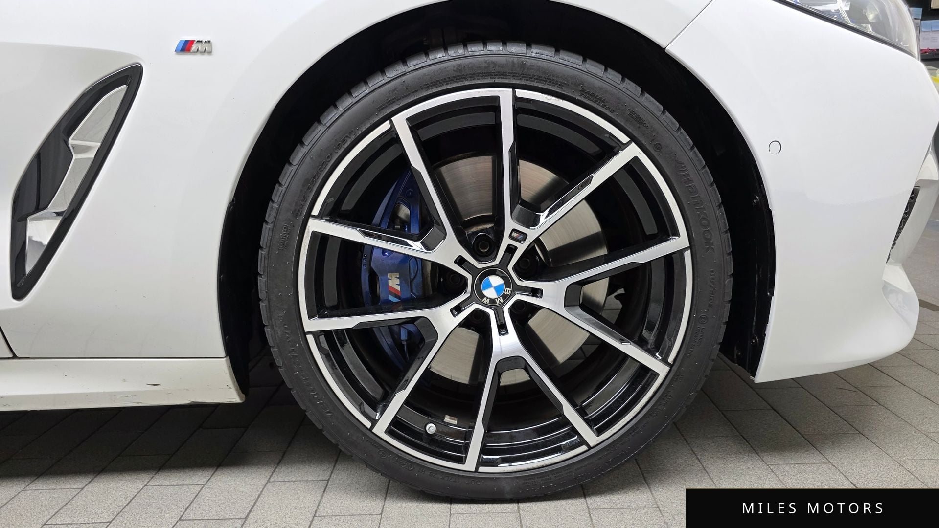BMW 8시리즈 (G15) 2022 — миниатюра 5