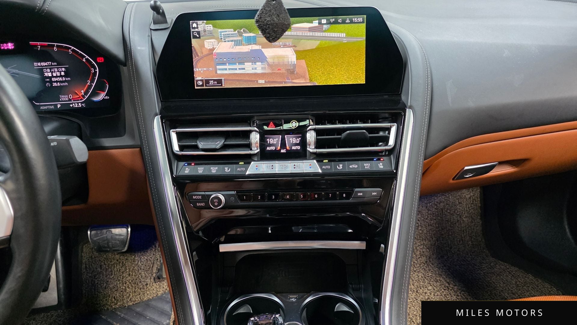 BMW 8시리즈 (G15) 2022 — миниатюра 15