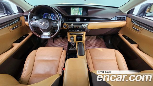 Лексус ES300h 2018 — миниатюра 7