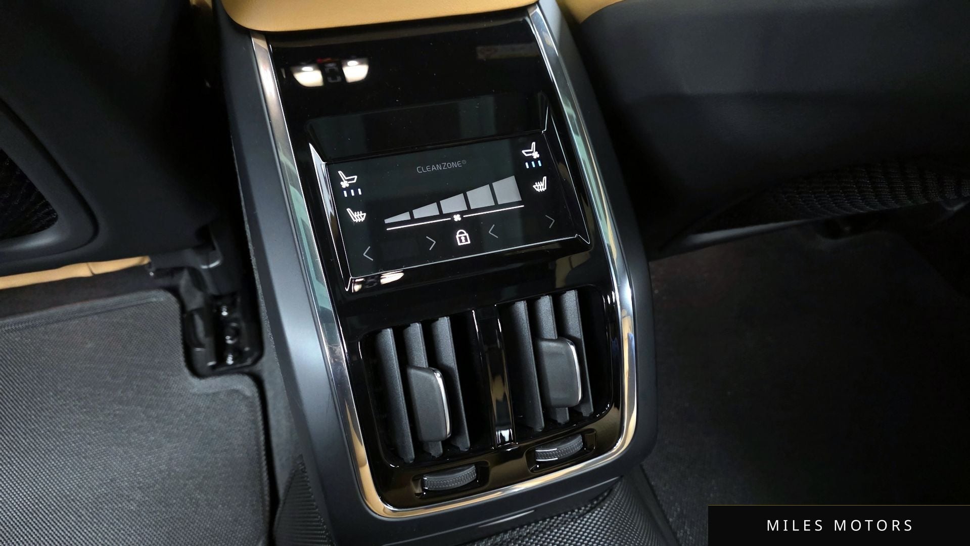 Volvo S90 2024 — миниатюра 17