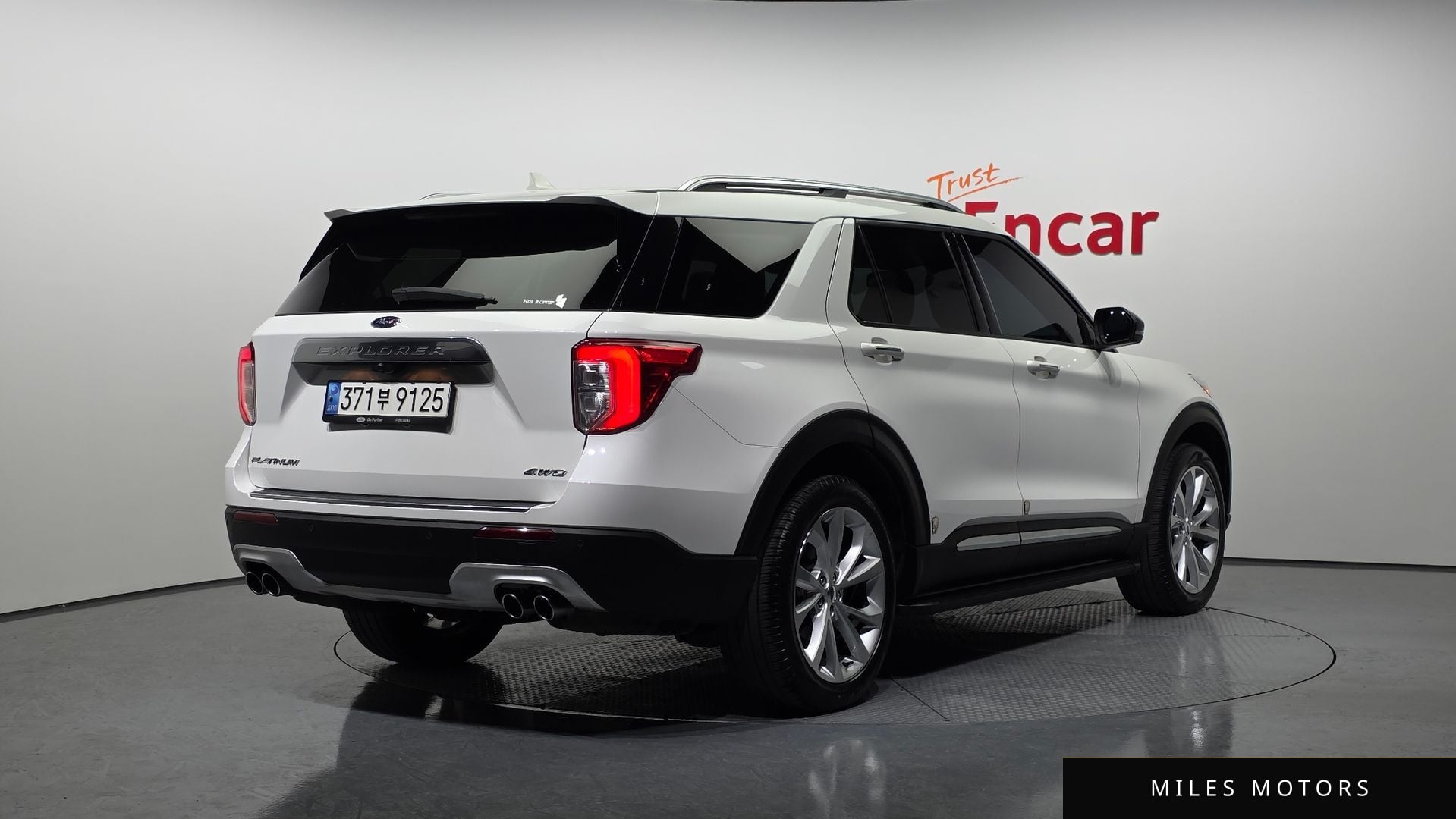 Ford Explorer 2022 — миниатюра 2