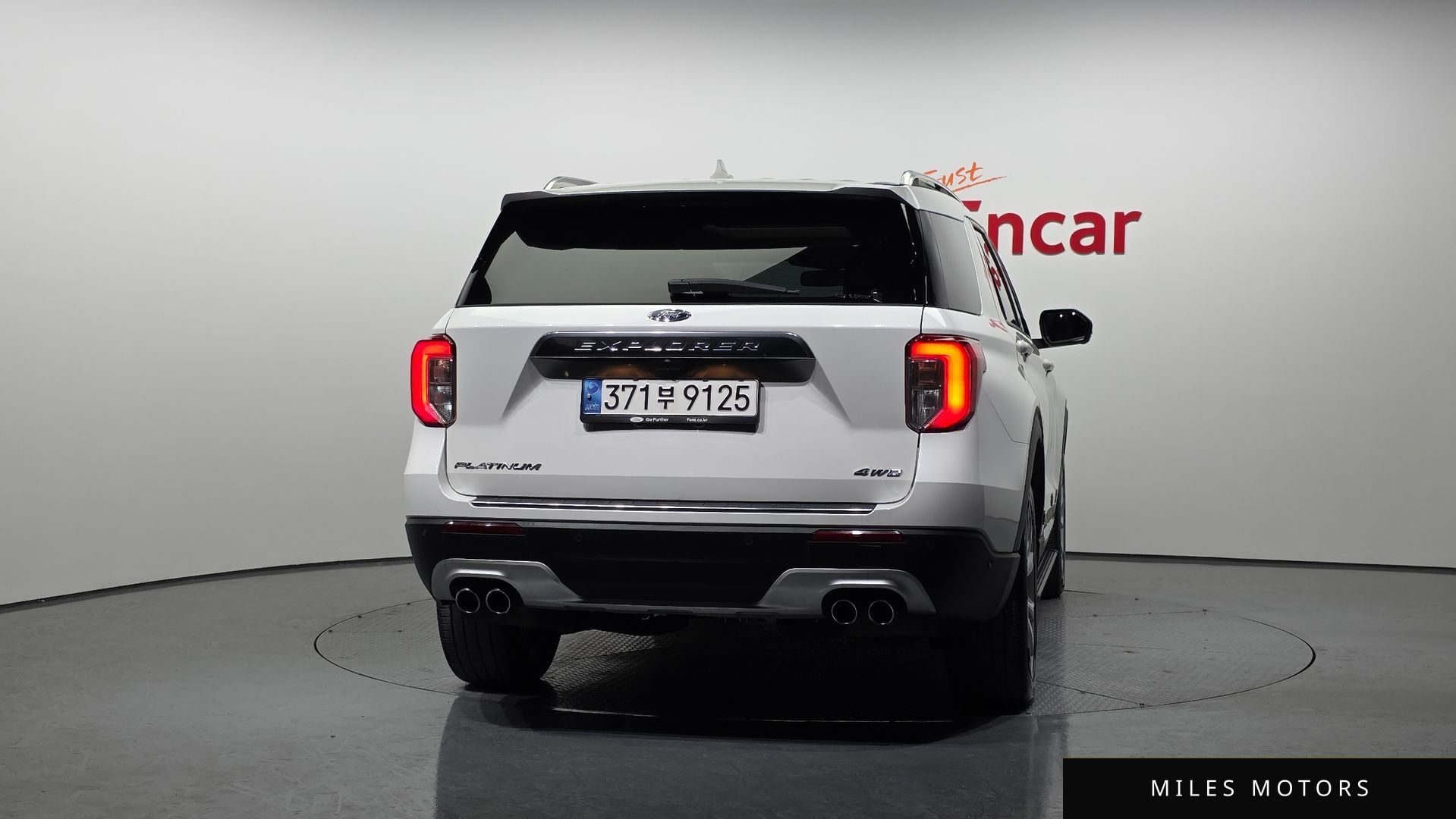 Ford Explorer 2022 — миниатюра 4