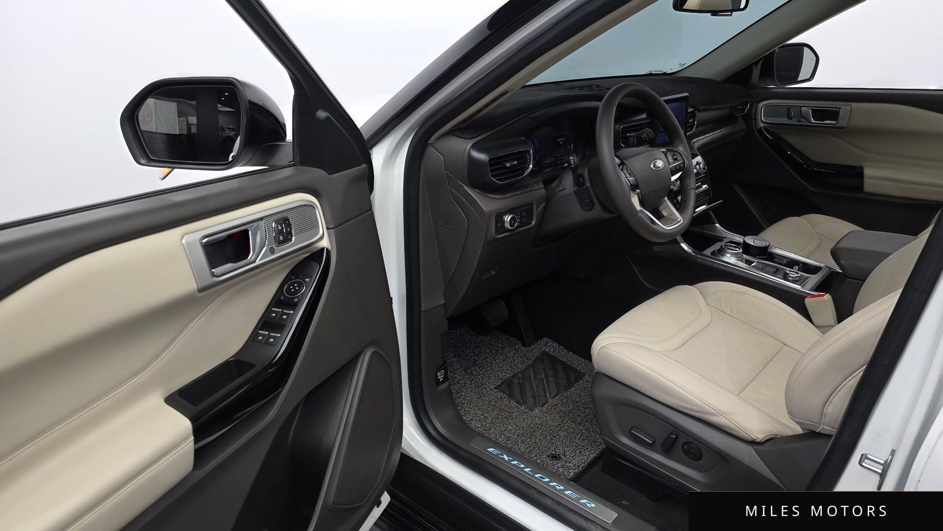 Ford Explorer 2022 — миниатюра 11