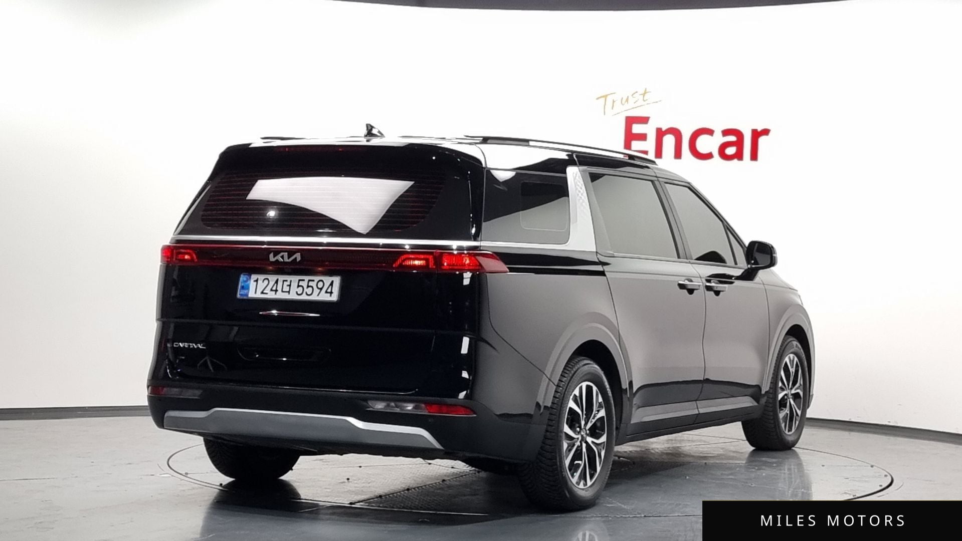Kia Carnival 2023 — миниатюра 2