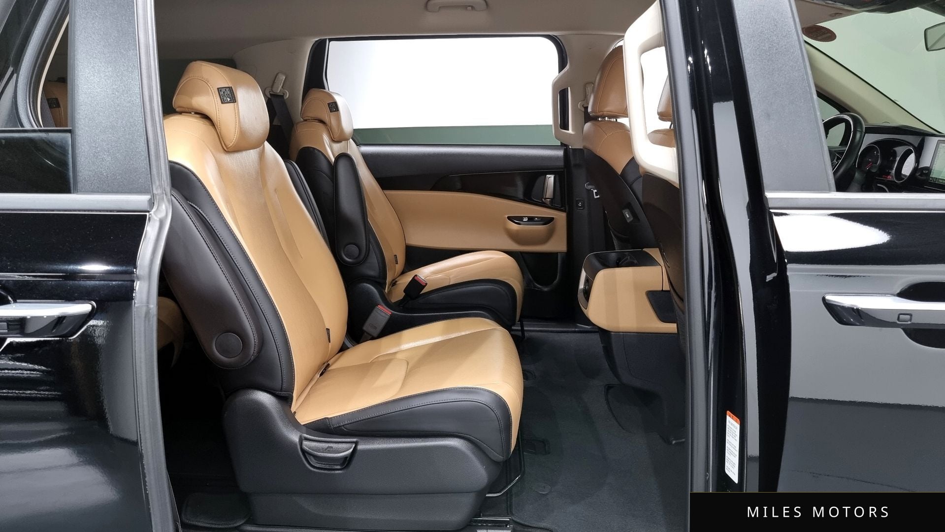 Kia Carnival 2023 — миниатюра 12