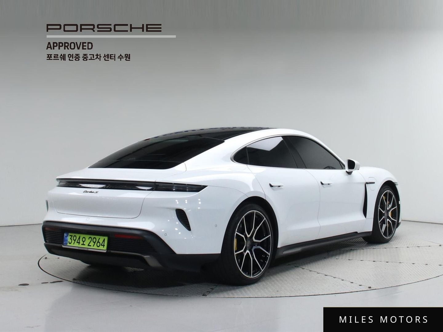 Porsche Taycan 2025 — миниатюра 2