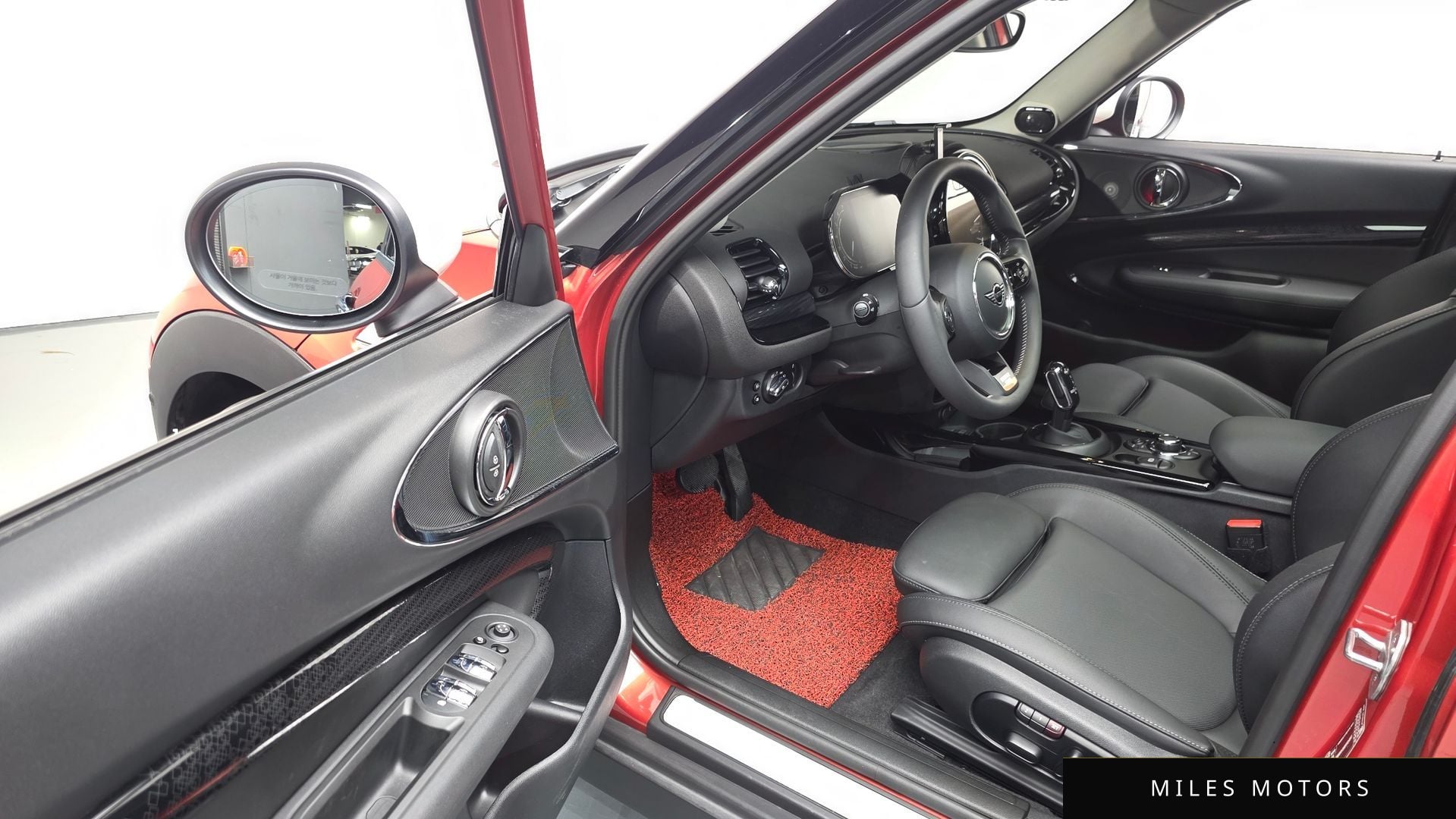 MINI Clubman 2023 — миниатюра 11