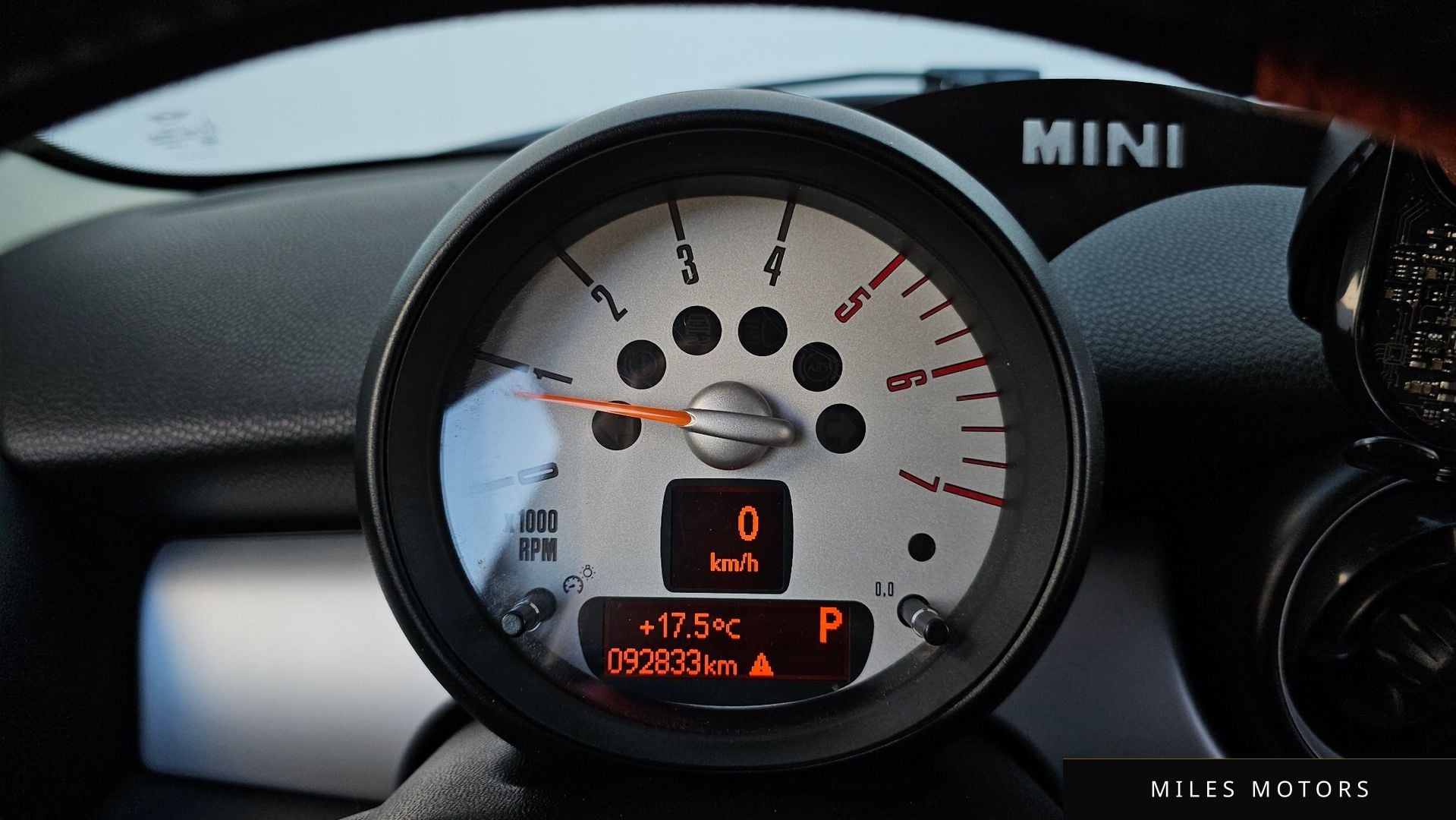 MINI Cooper D 2013 — миниатюра 8