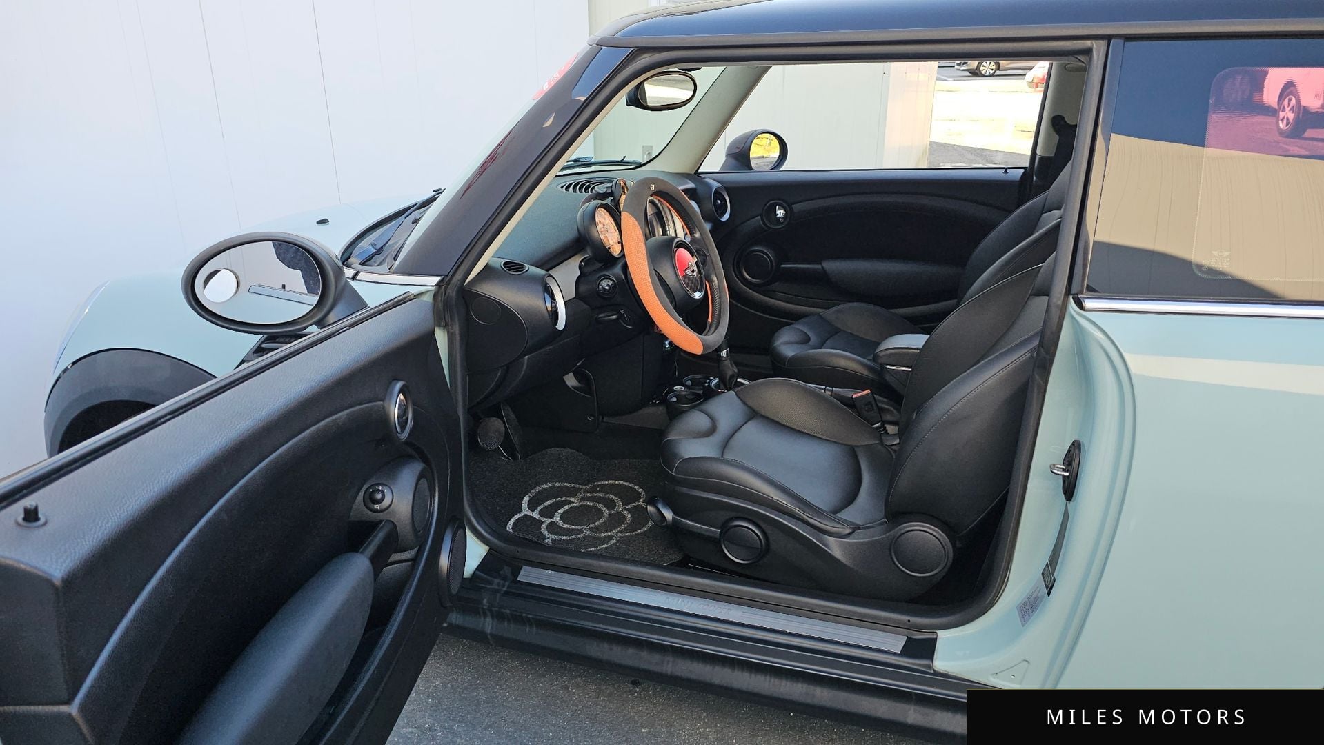 MINI Cooper D 2013 — миниатюра 10