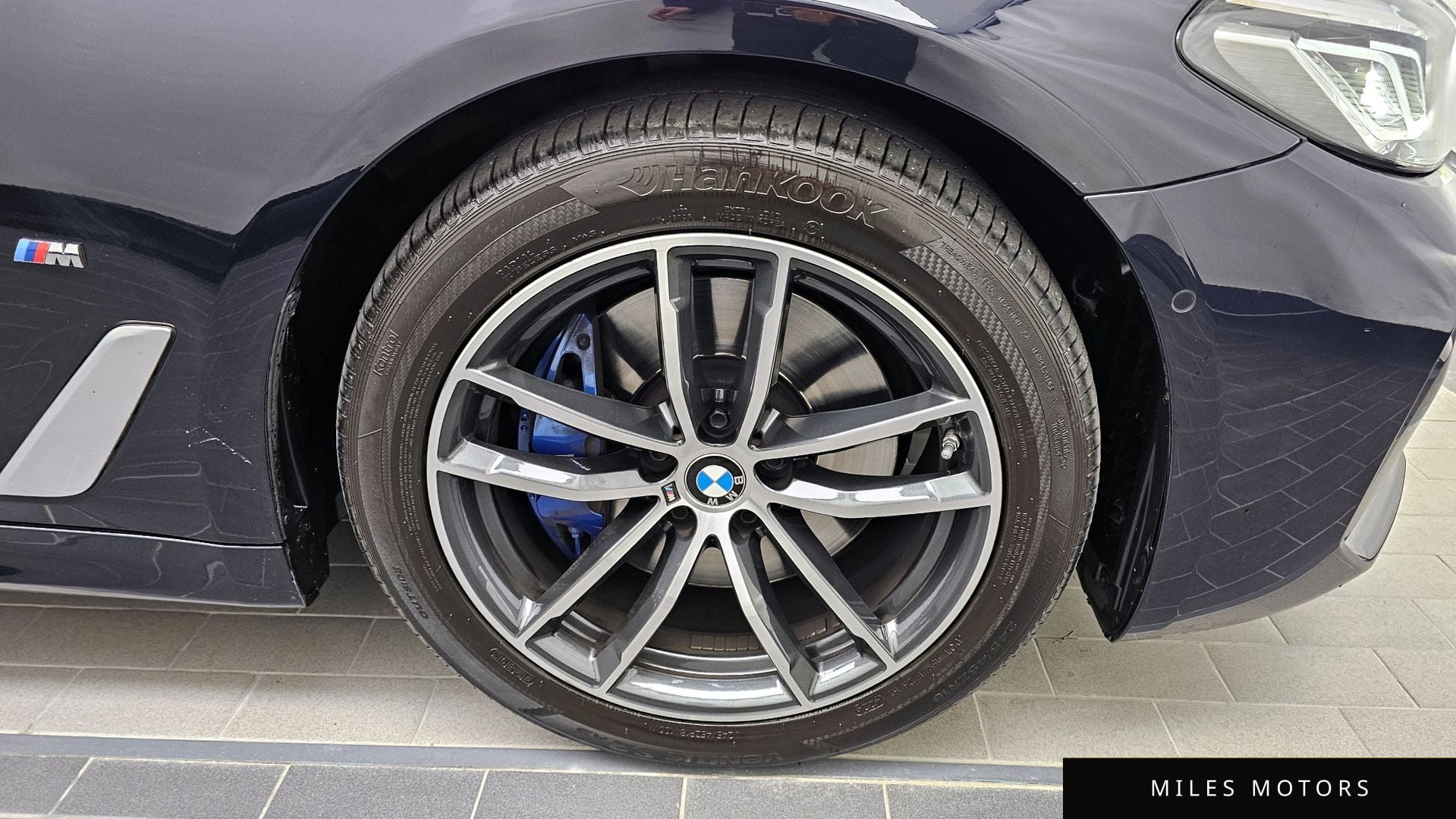 BMW 5 Series (G30) 2022 — миниатюра 5