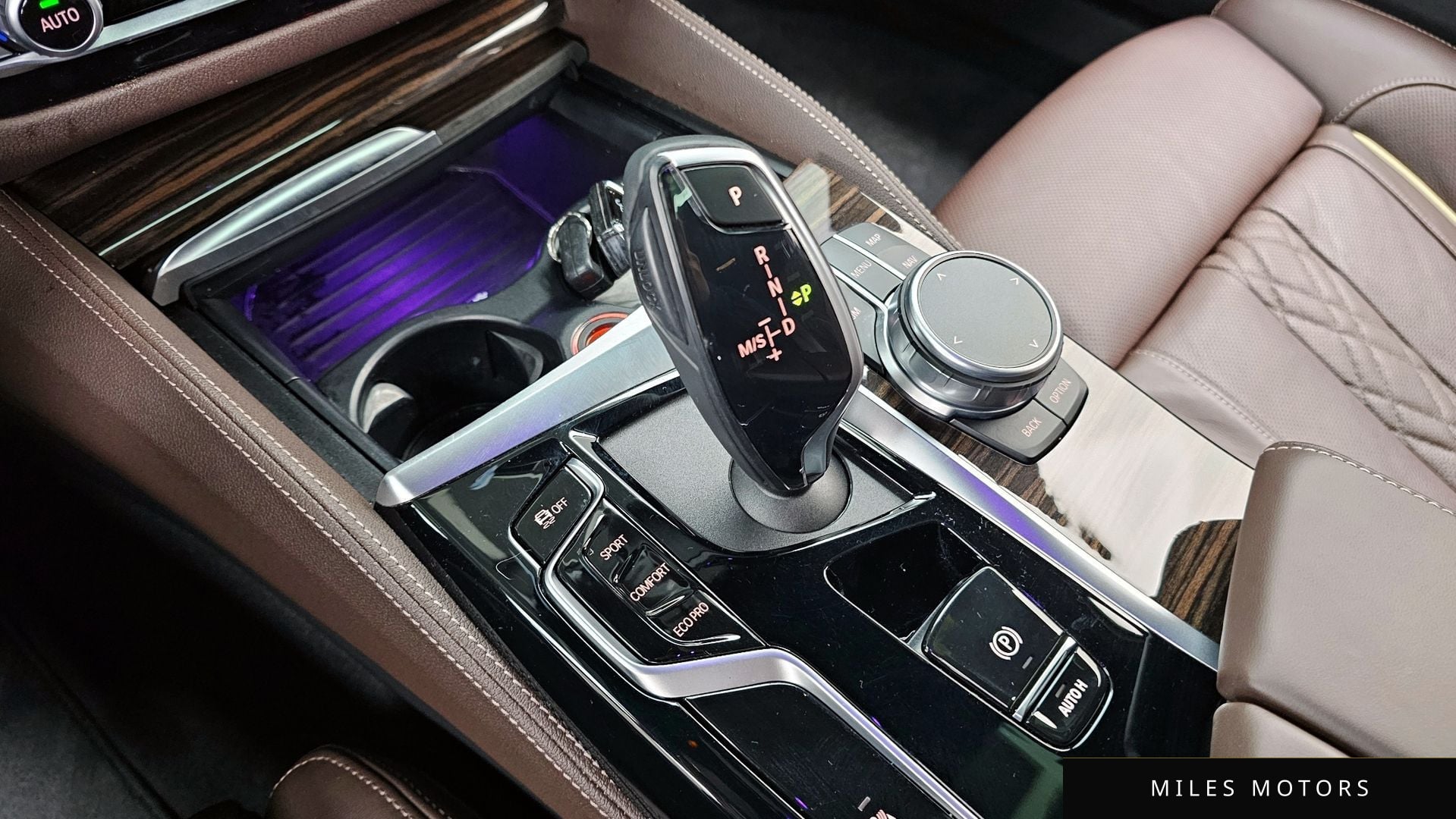 BMW 5 Series (G30) 2022 — миниатюра 9