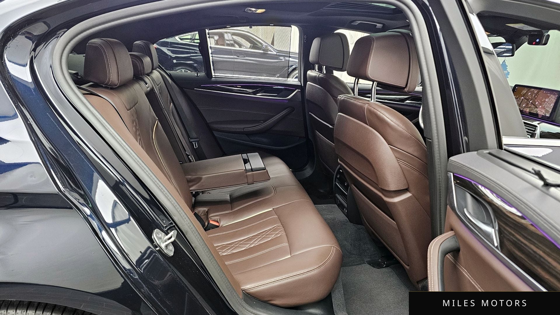 BMW 5 Series (G30) 2022 — миниатюра 12