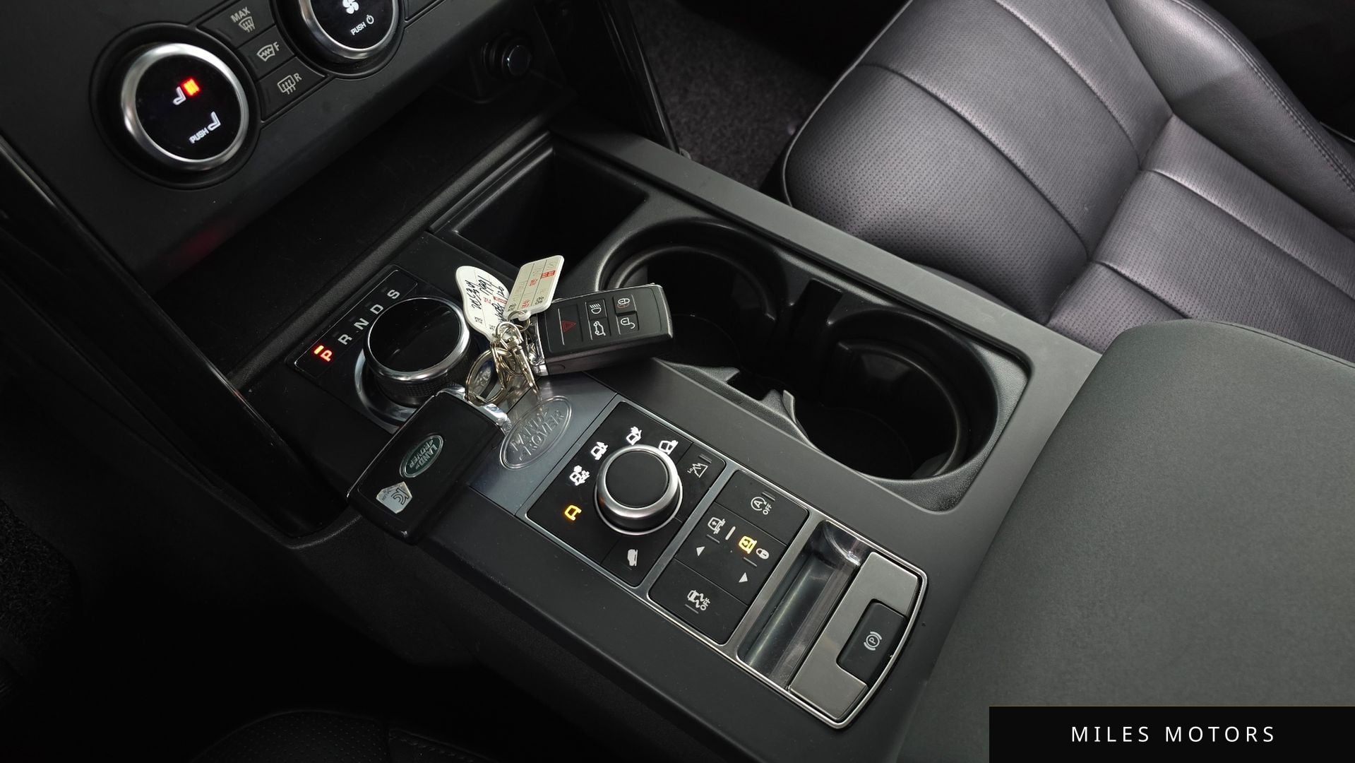 Land Rover Discovery 2019 — миниатюра 9