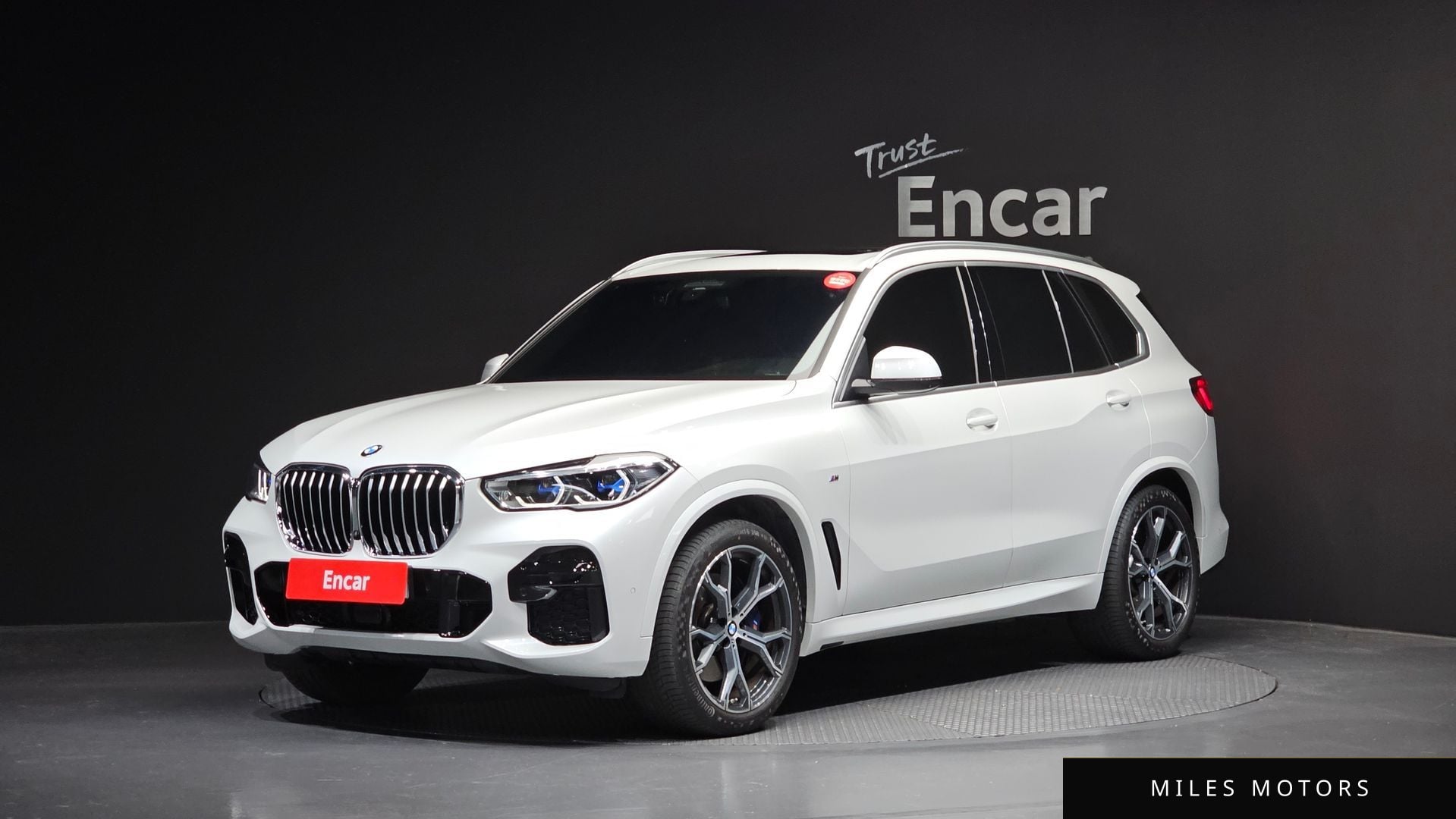BMW X5 (G05) 2023 — фото 1 из 12