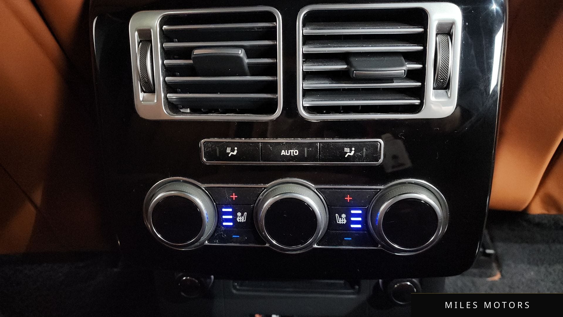 Land Rover 레인지로버 2015 — миниатюра 19
