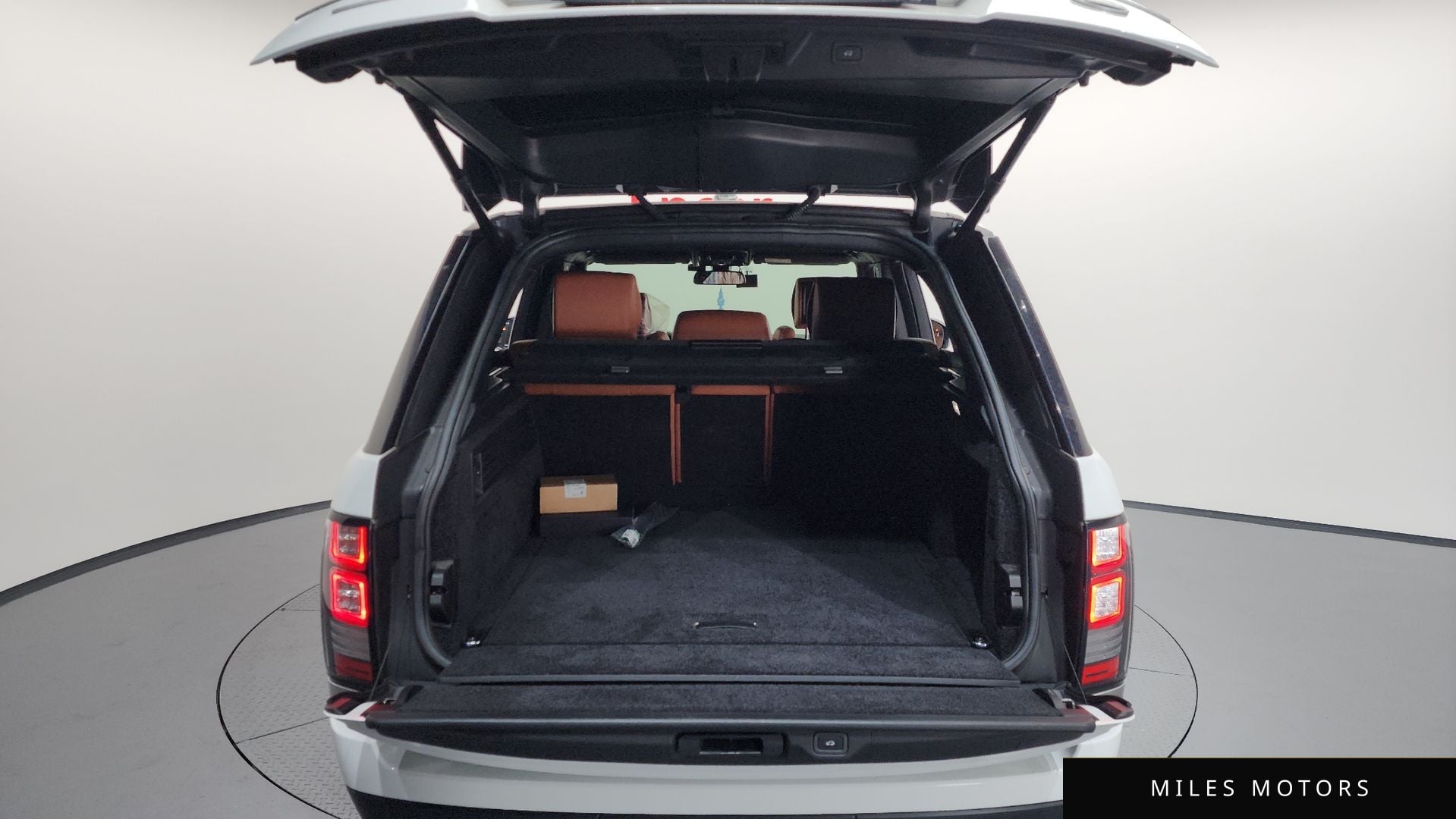 Land Rover 레인지로버 2015 — миниатюра 20