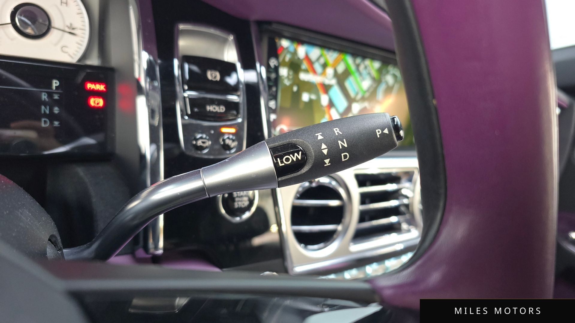 Rolls-Royce 고스트 2020 — миниатюра 9