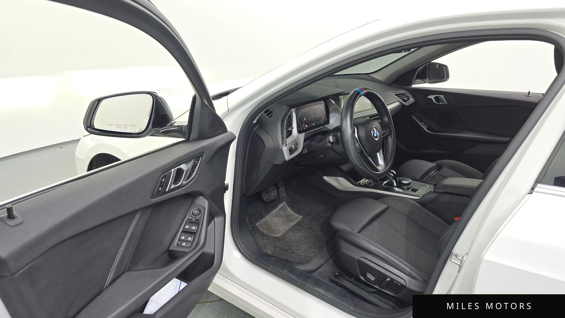 BMW 1 Series (F40) 2021 — миниатюра 10