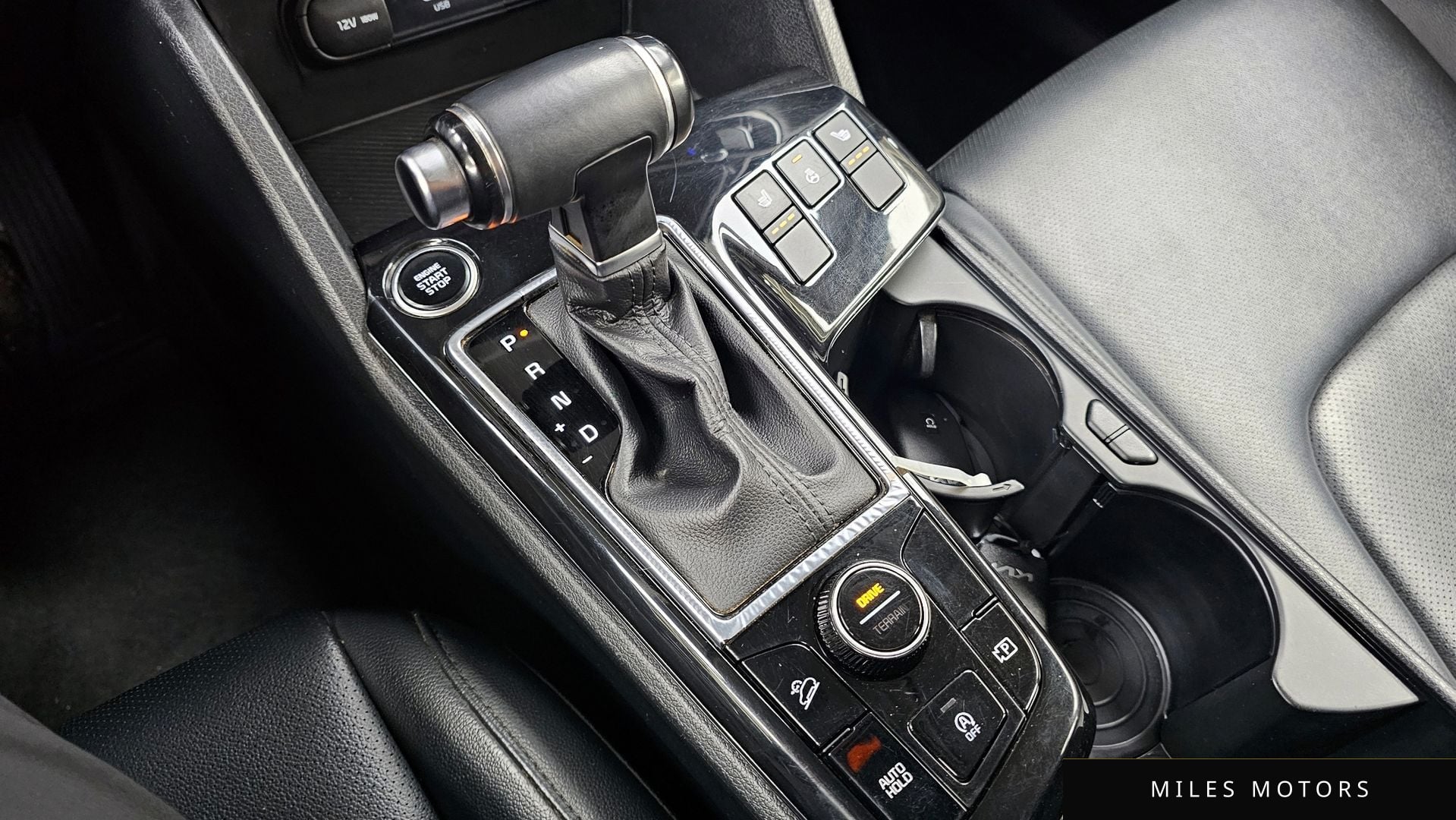 Kia Sportage 2022 — миниатюра 9