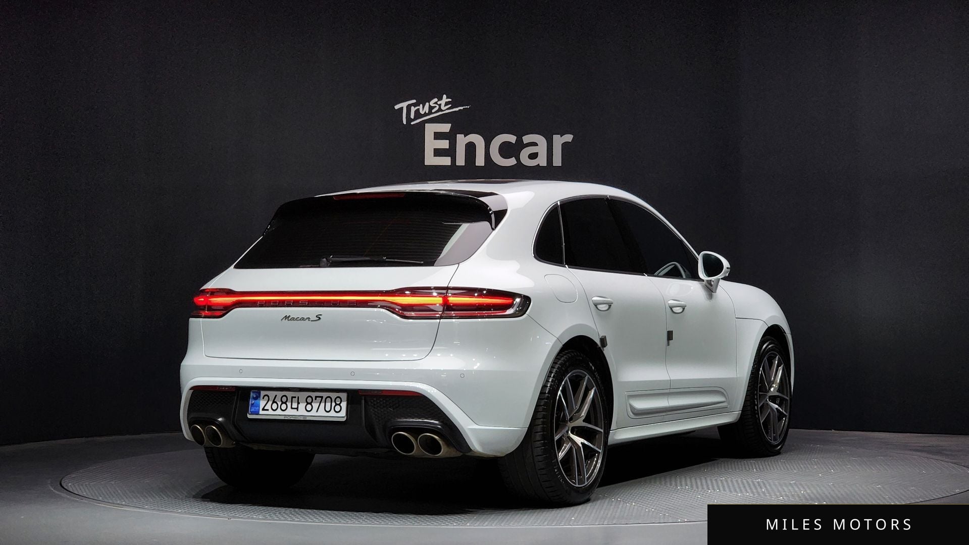 Porsche 마칸 2023 — миниатюра 2