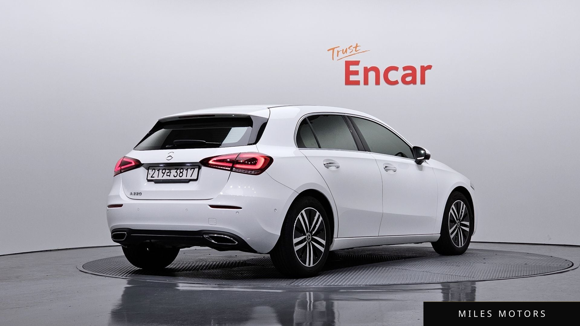 Mercedes-Benz A-Class W177 2023 — миниатюра 2
