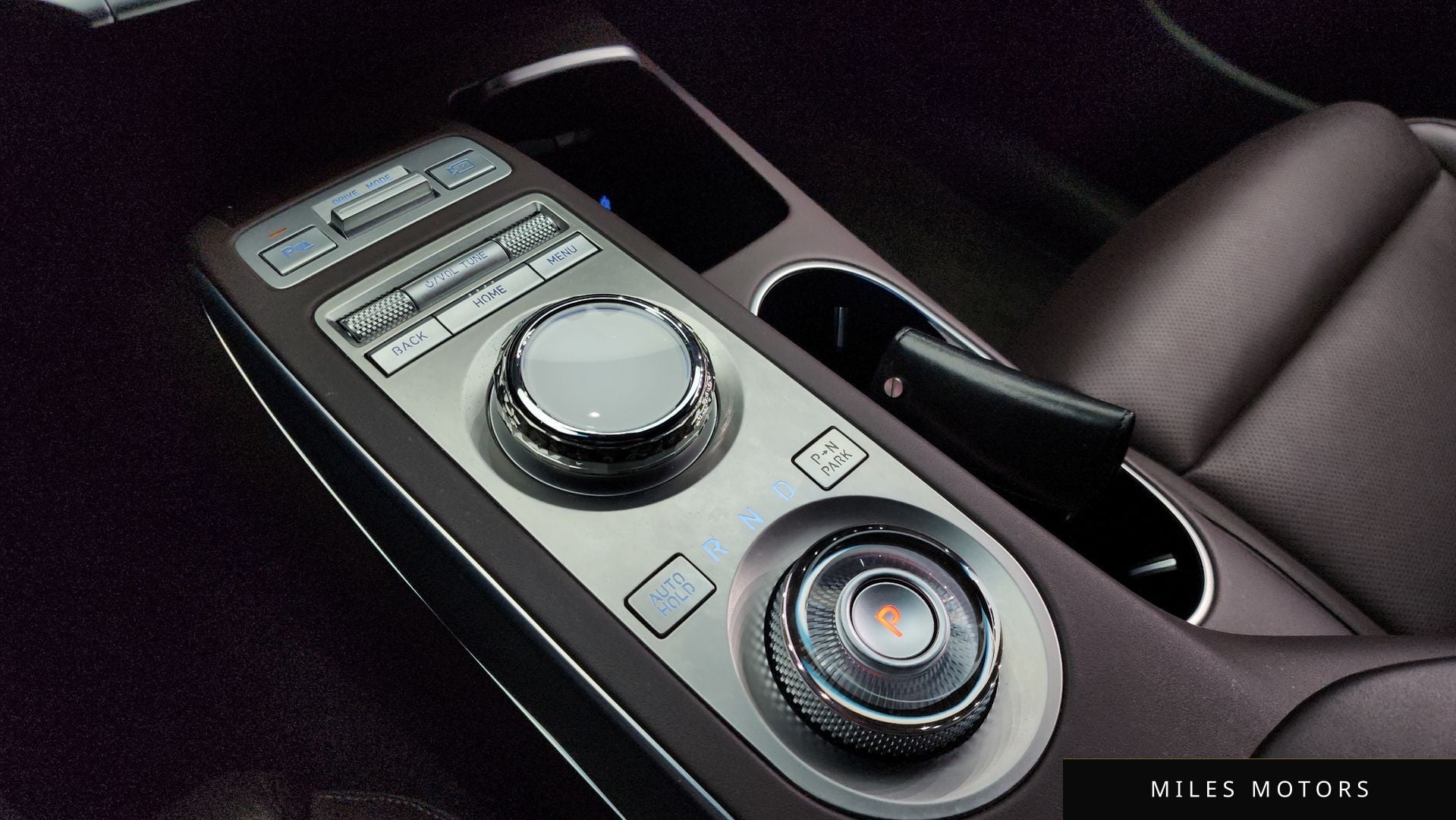 Genesis GV70 2021 — миниатюра 9