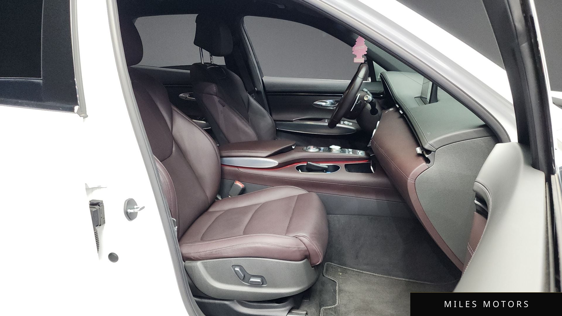 Genesis GV70 2021 — миниатюра 11