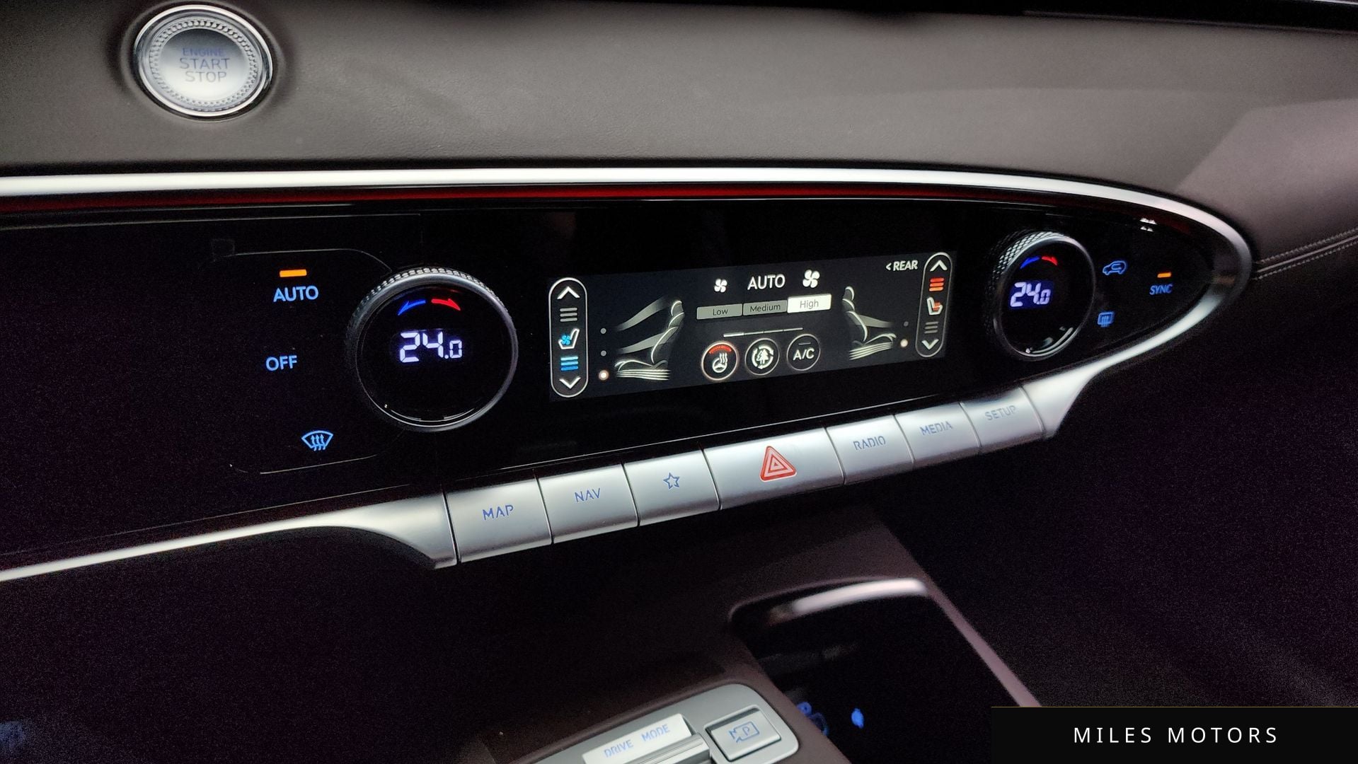Genesis GV70 2021 — миниатюра 17