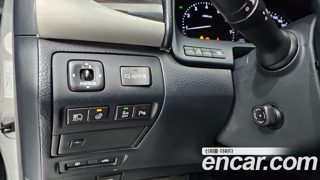 Лексус LS460 2014 — миниатюра 16