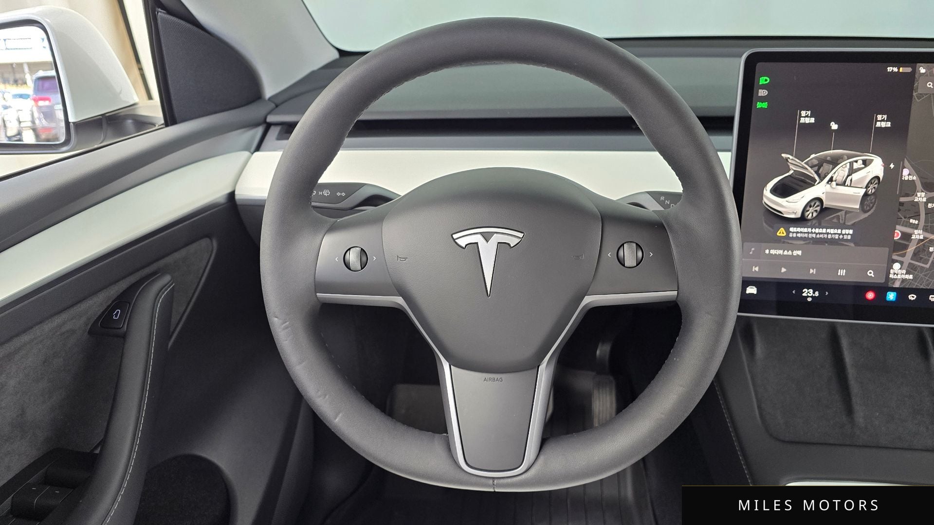 Tesla 모델 Y 2022 — миниатюра 13