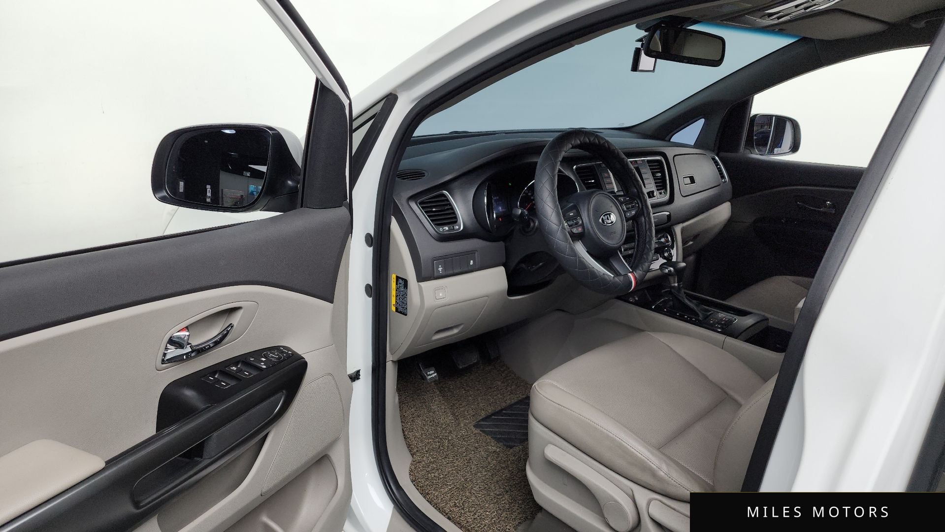 Kia Canival 2018 — миниатюра 10