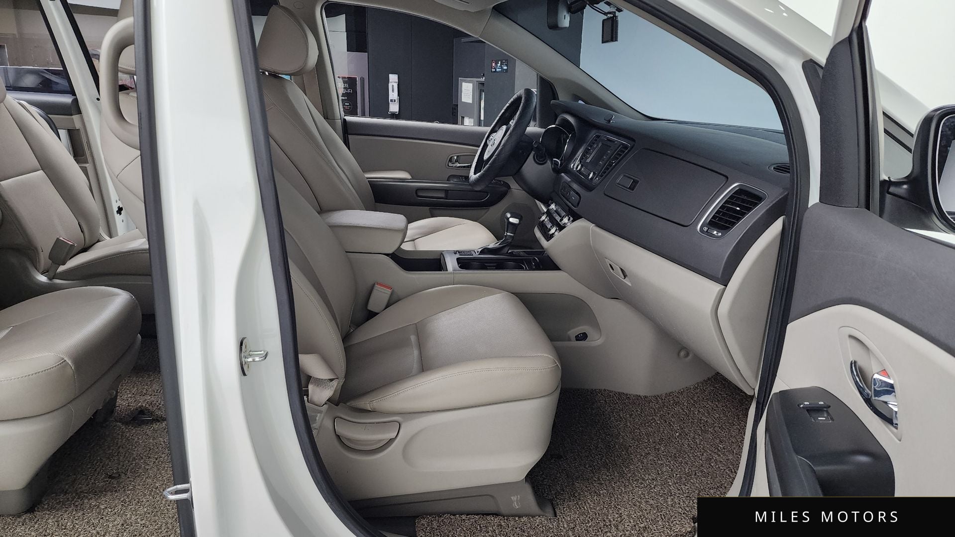 Kia Canival 2018 — миниатюра 11
