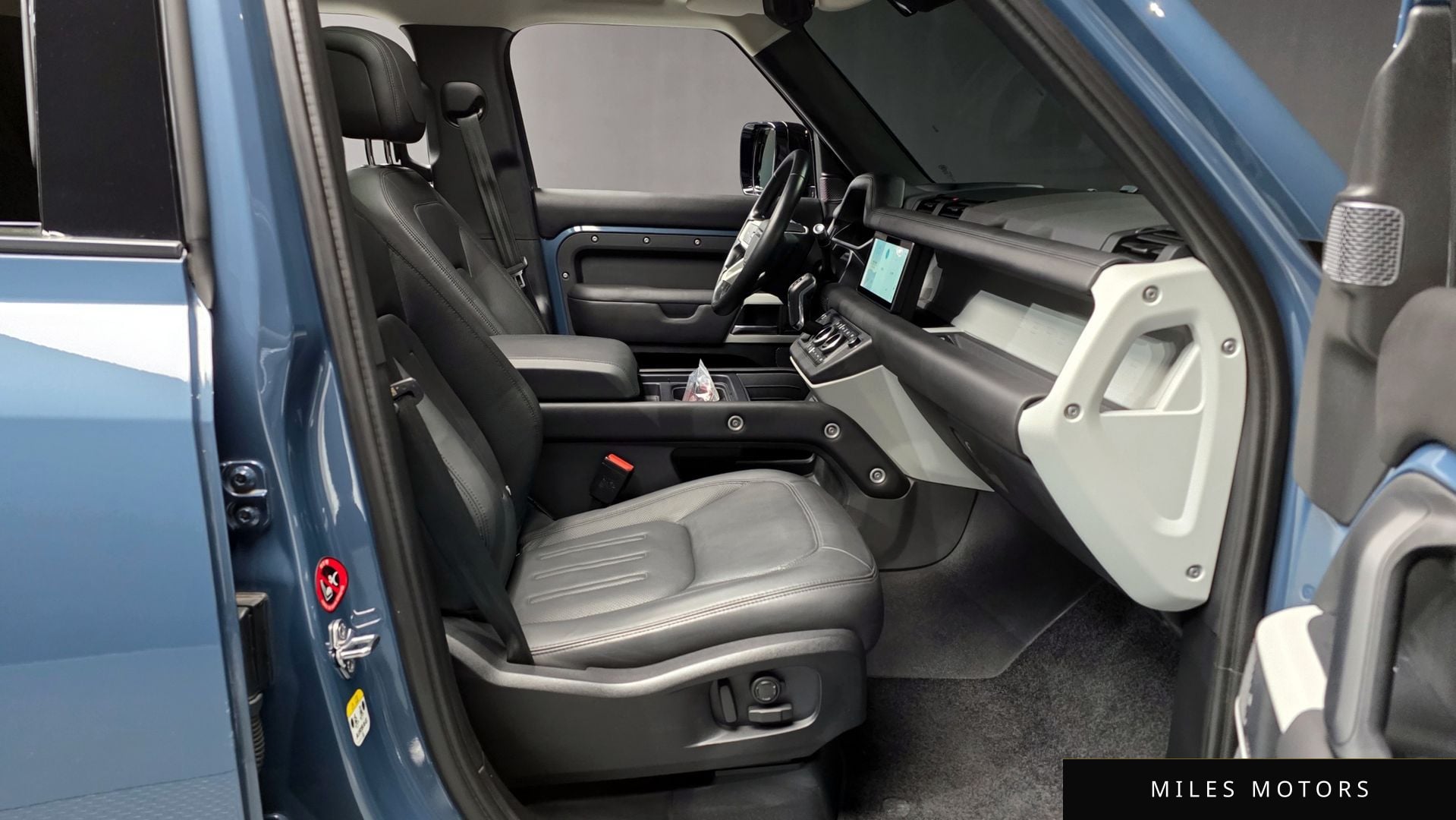Land Rover 디펜더 (L663) 2022 — миниатюра 11