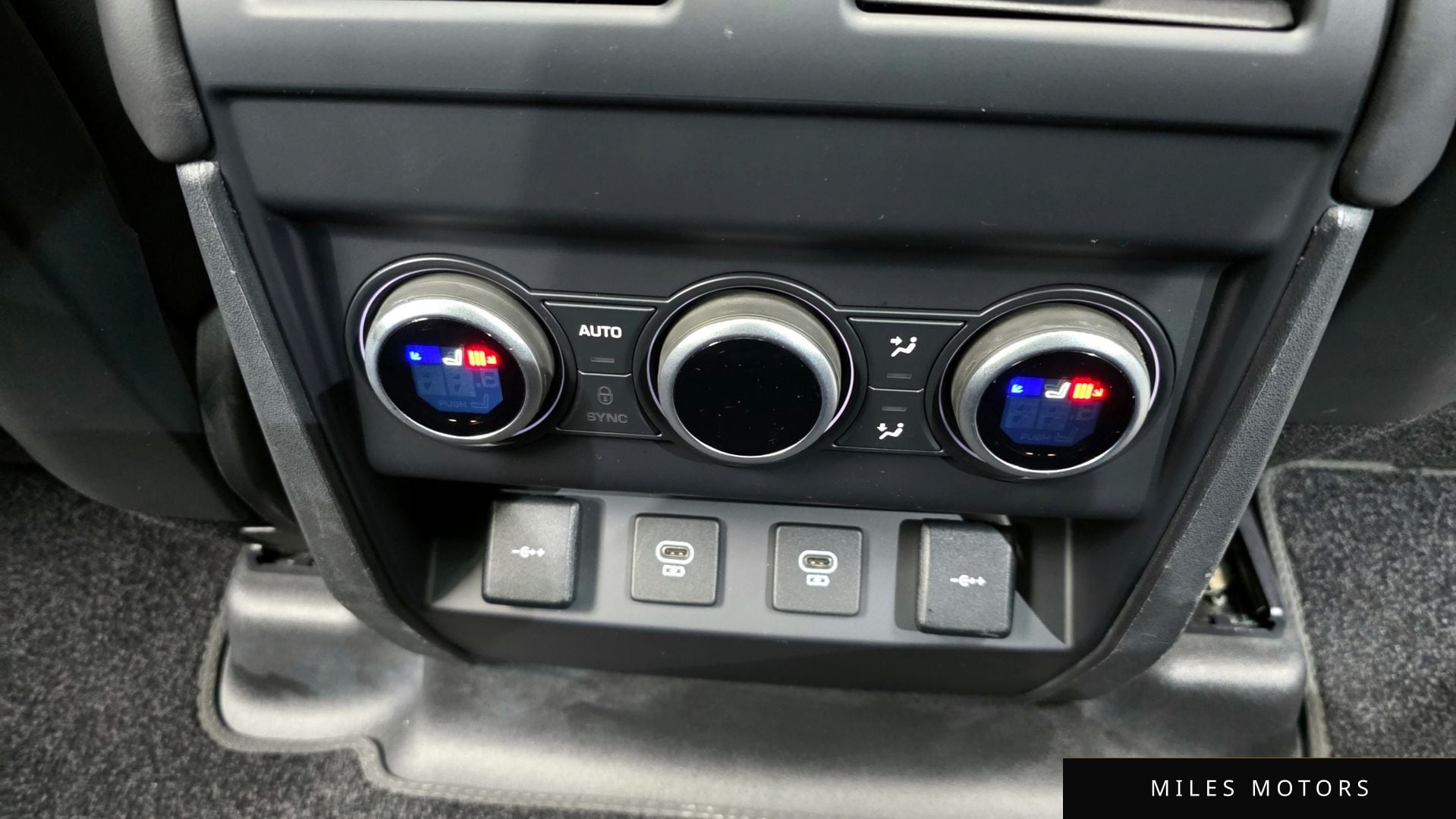 Land Rover 디펜더 (L663) 2022 — миниатюра 19