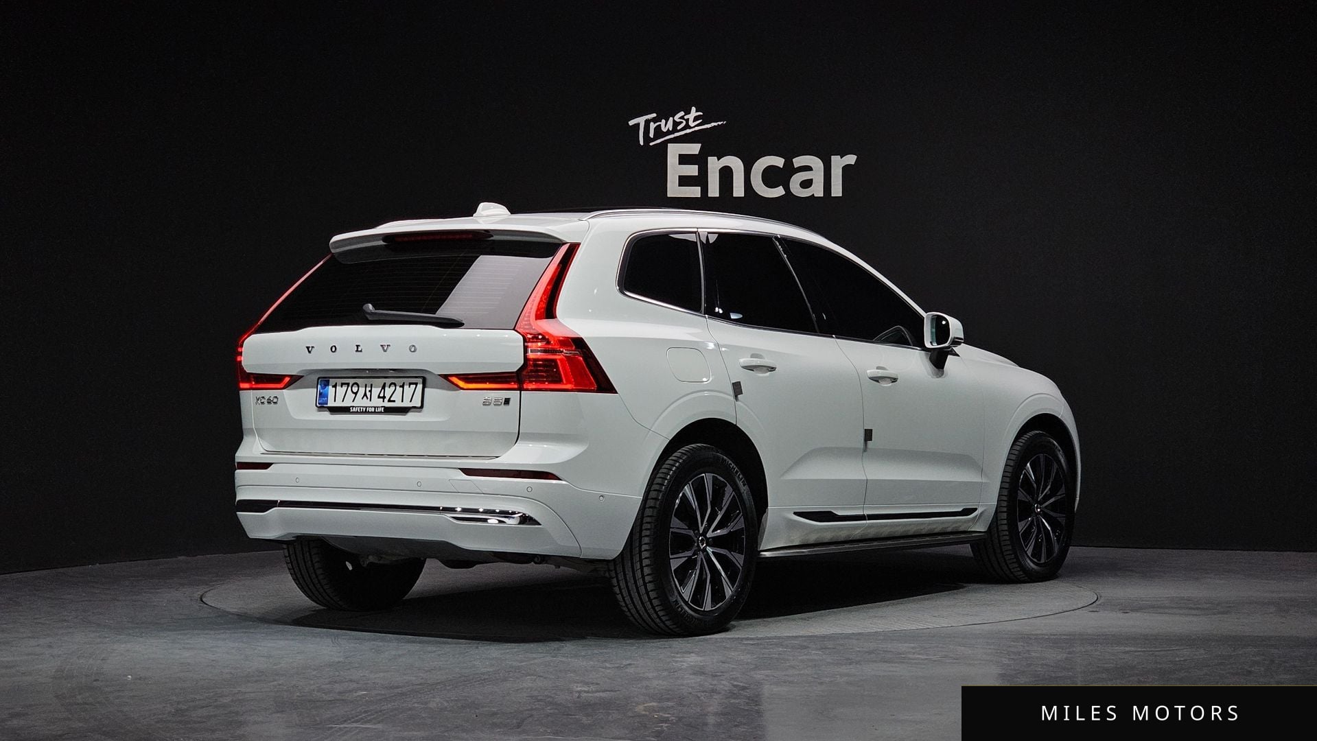 Volvo XC60 2023 — миниатюра 2