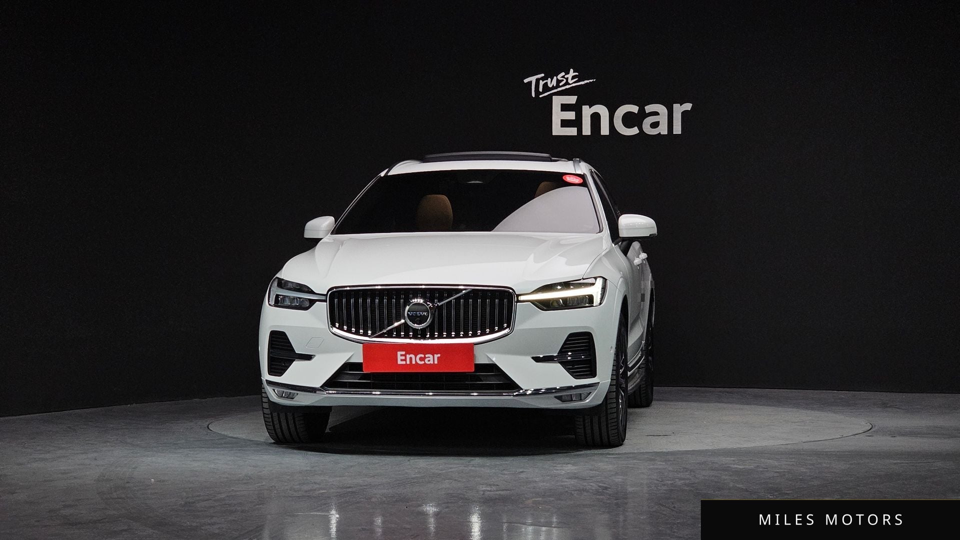 Volvo XC60 2023 — миниатюра 3