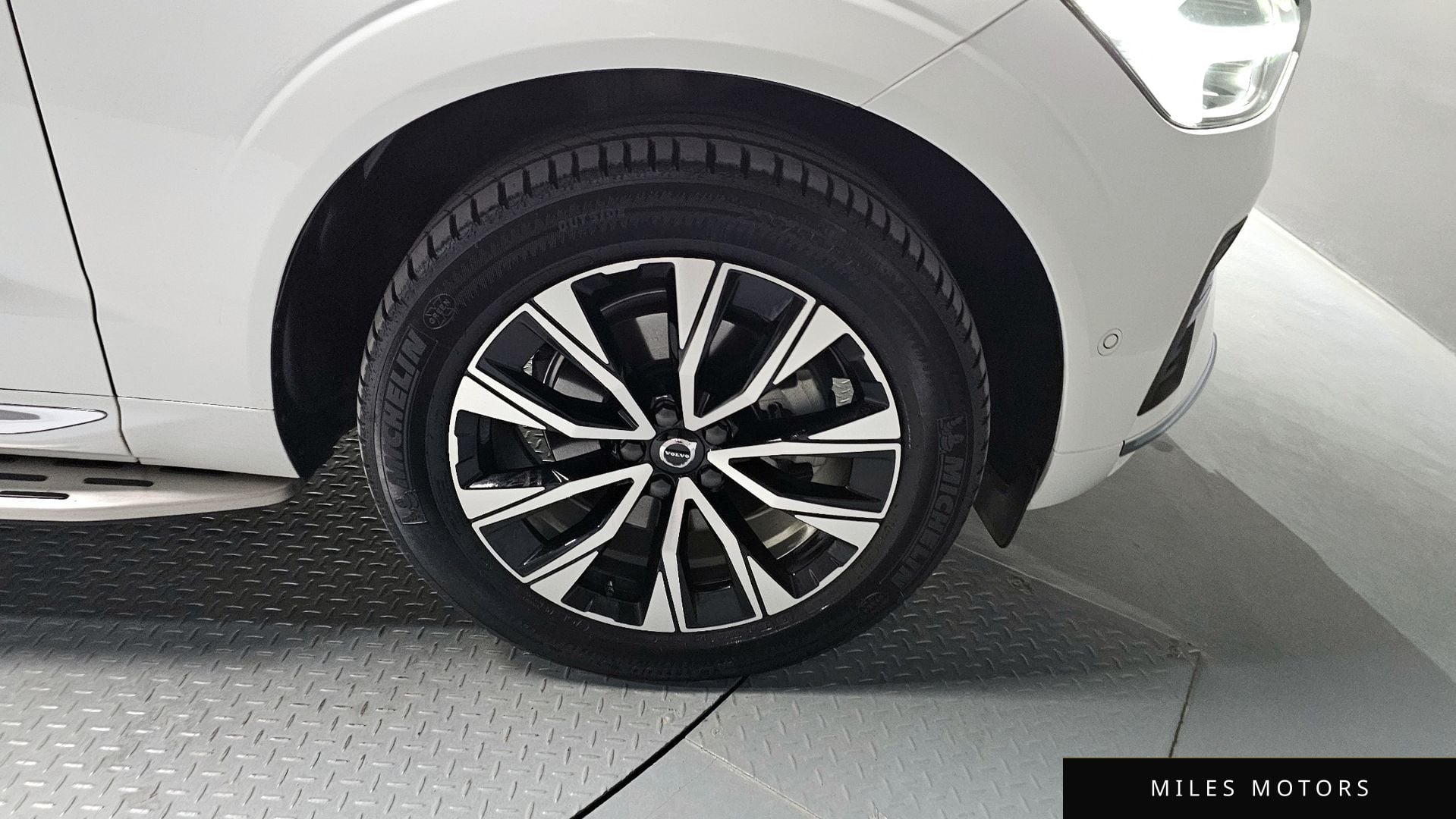 Volvo XC60 2023 — миниатюра 5