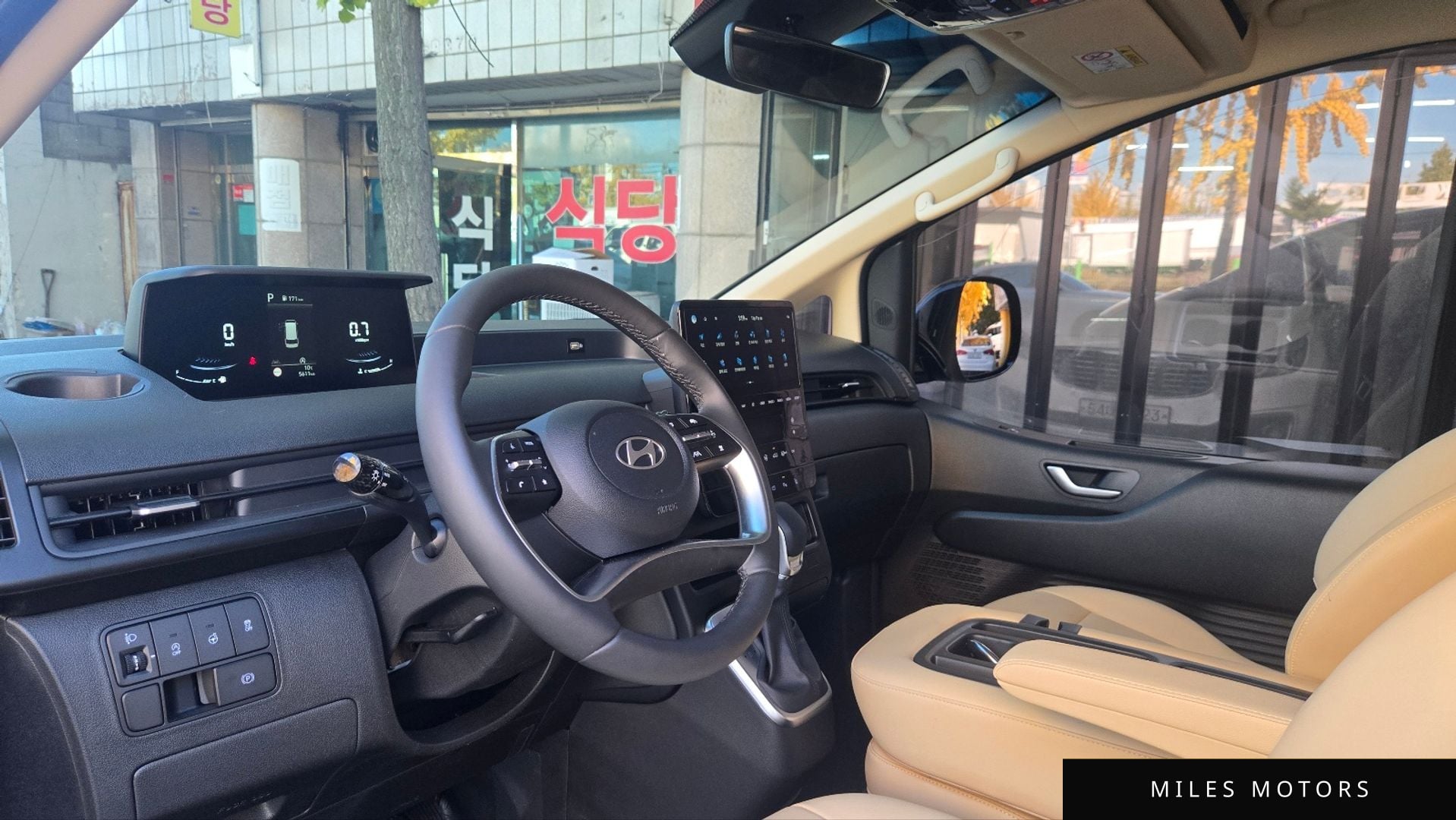 Hyundai Staria 2025 — миниатюра 11