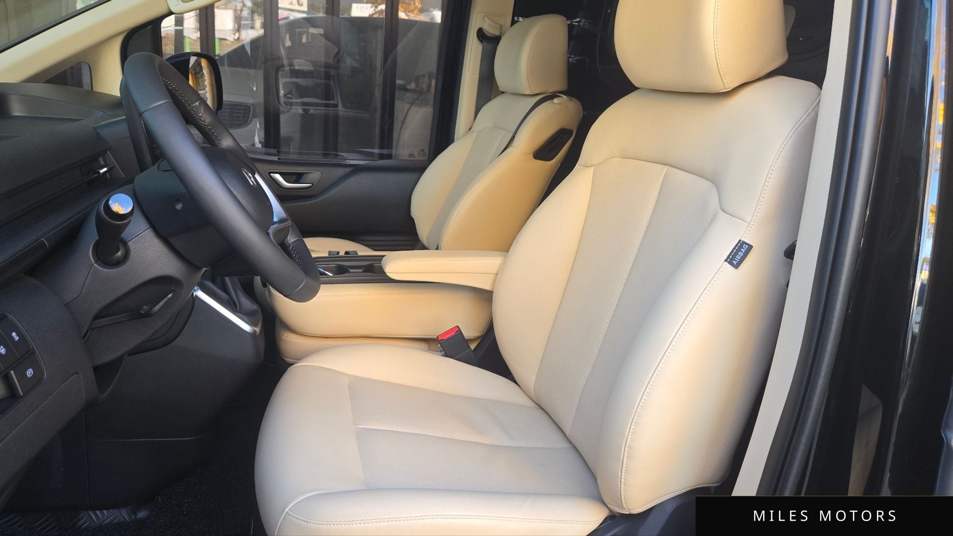 Hyundai Staria 2025 — миниатюра 12