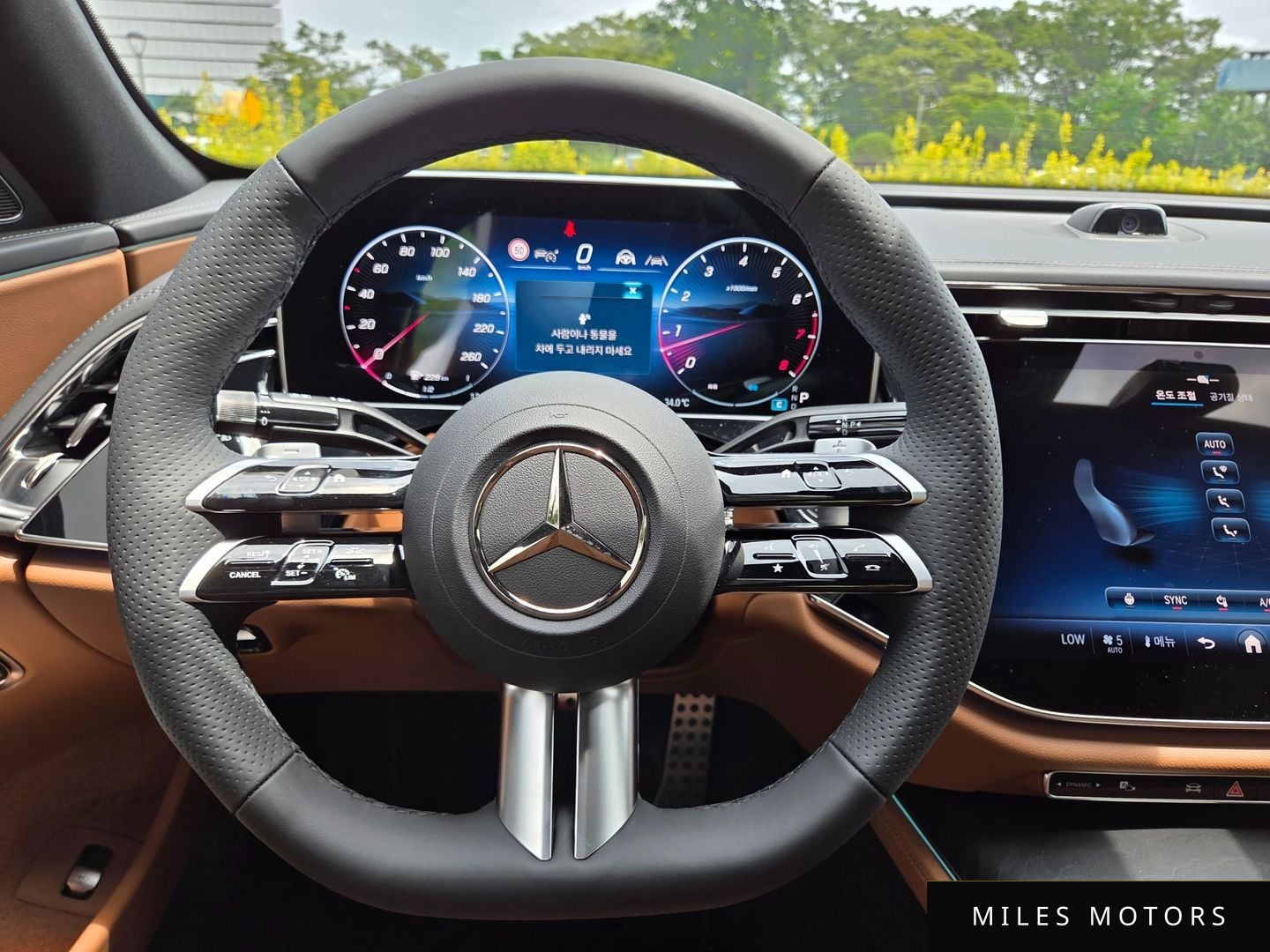 Mercedes-Benz E-Class W214 2025 — миниатюра 13