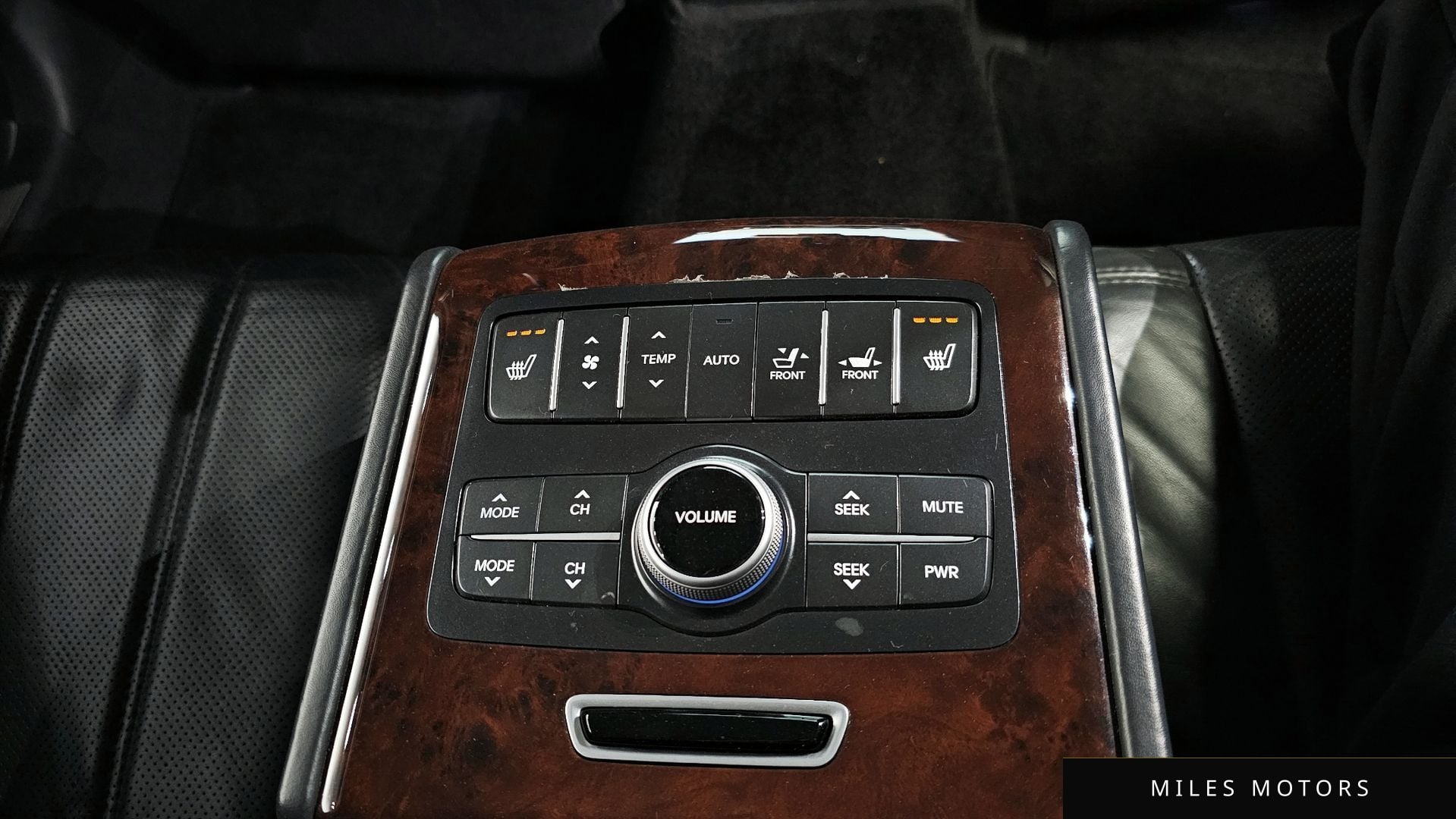 Hyundai 에쿠스(신형) 2012 — миниатюра 20
