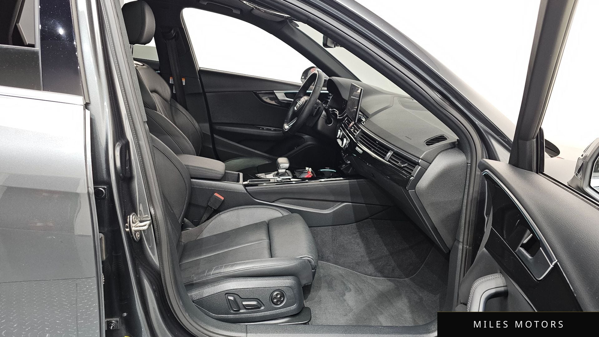 Audi A4 (B9) 2021 — миниатюра 11