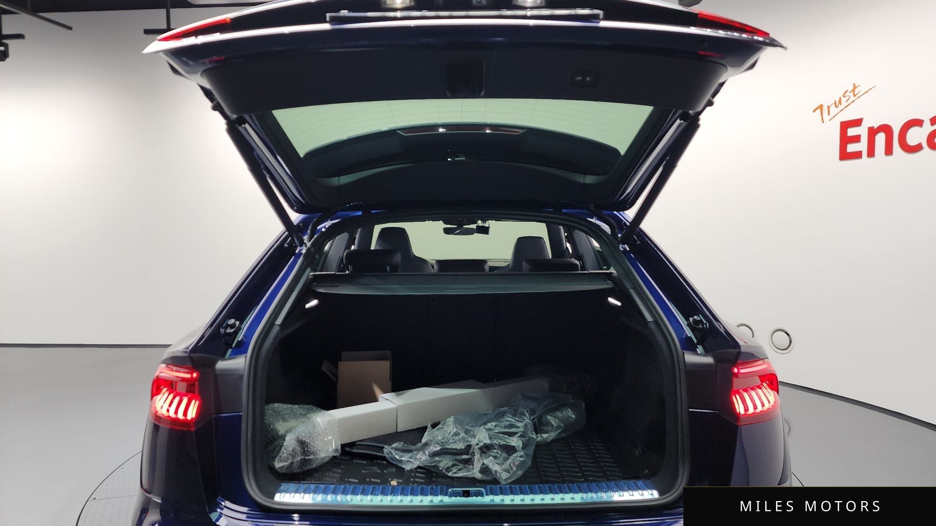 Audi Q8 (4M) 2021 — миниатюра 20