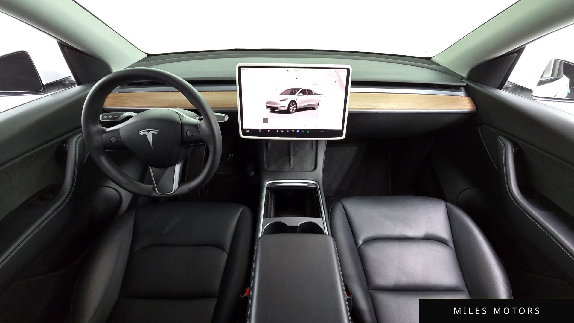 Tesla Model Y 2022 — миниатюра 7